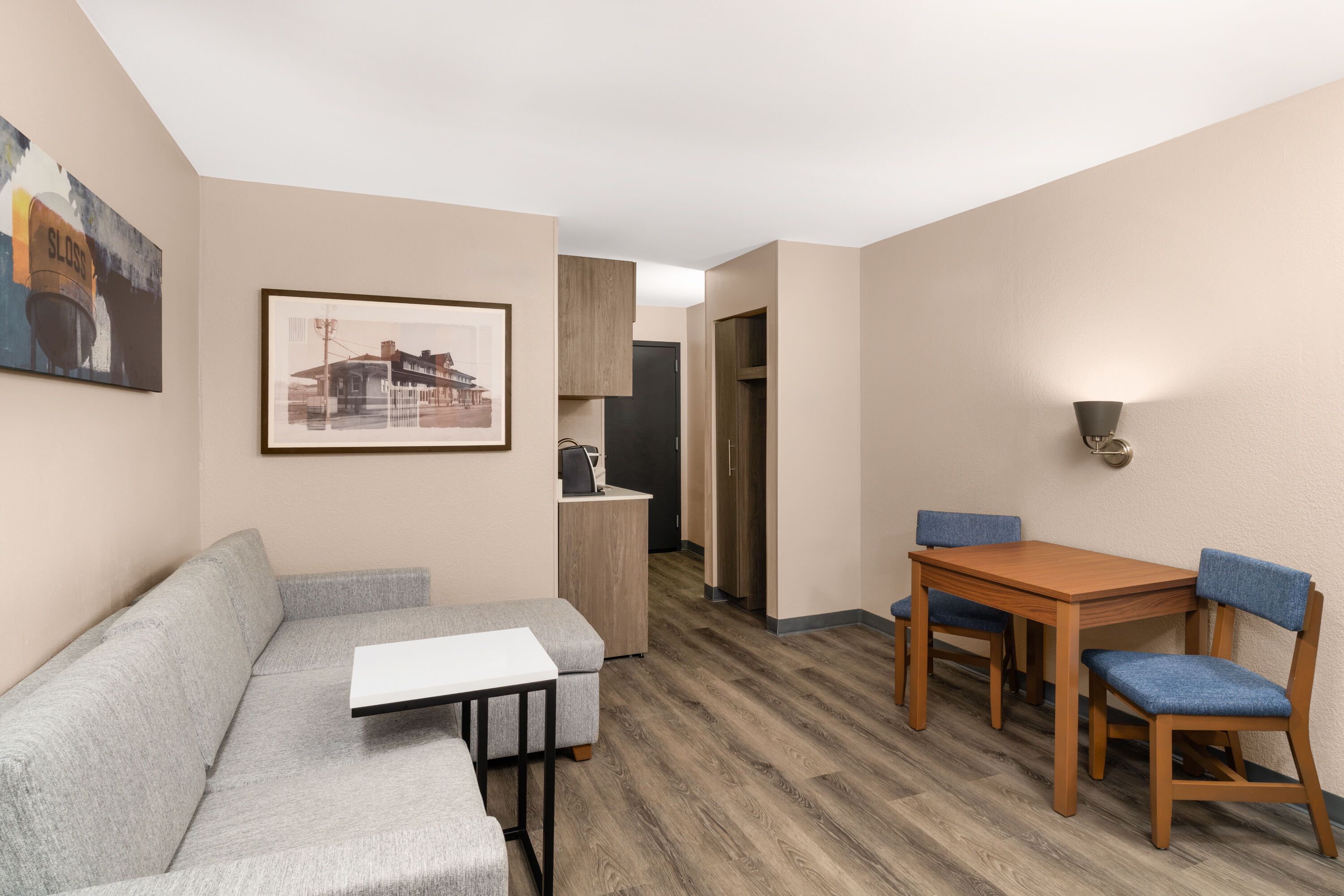 La Quinta Inn & Suites by Wyndham Bessemer suite in Bessemer, Alabama