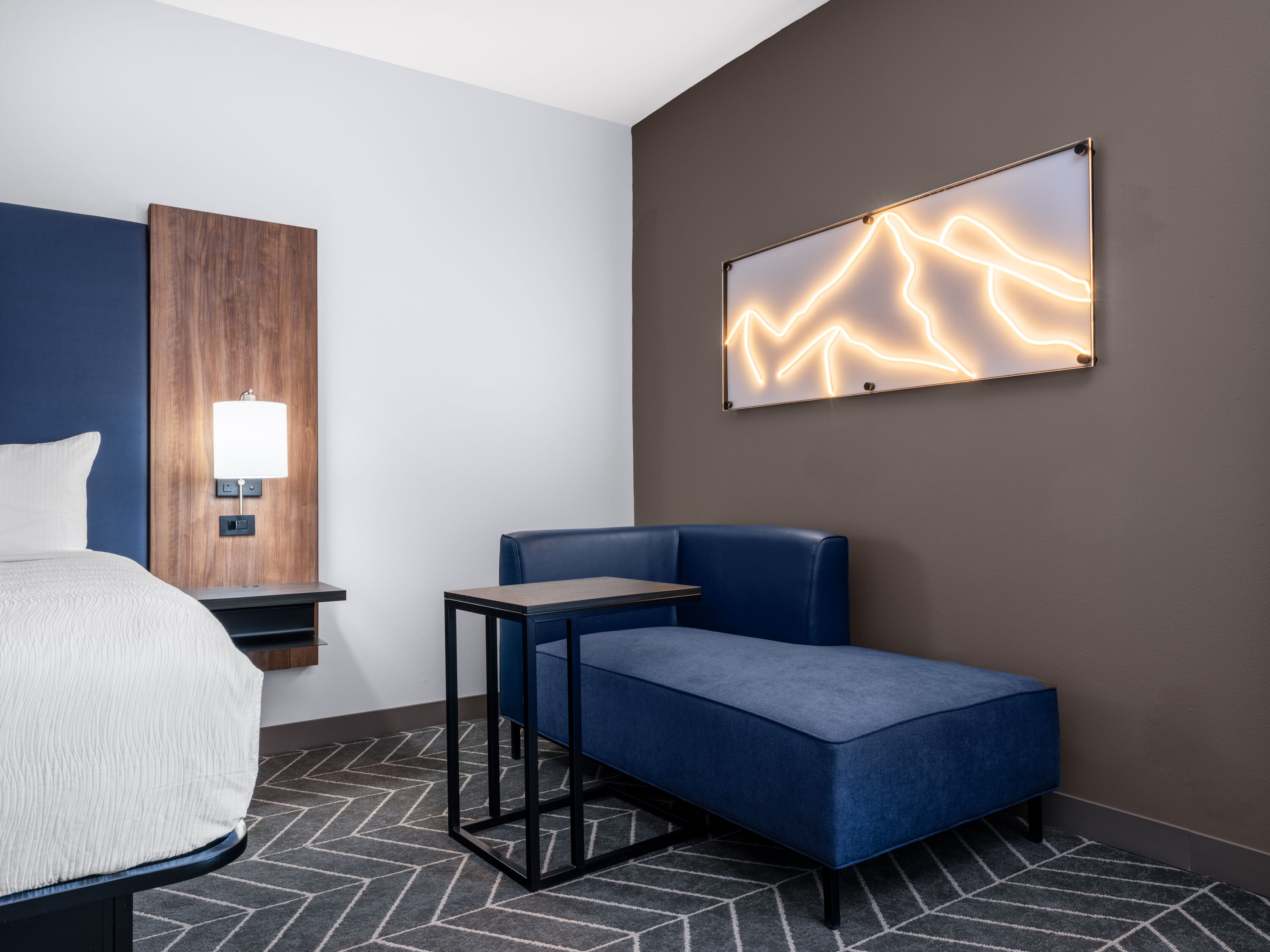 Guest room at the La Quinta by Wyndham Chelsea Birmingham in Chelsea, Alabama