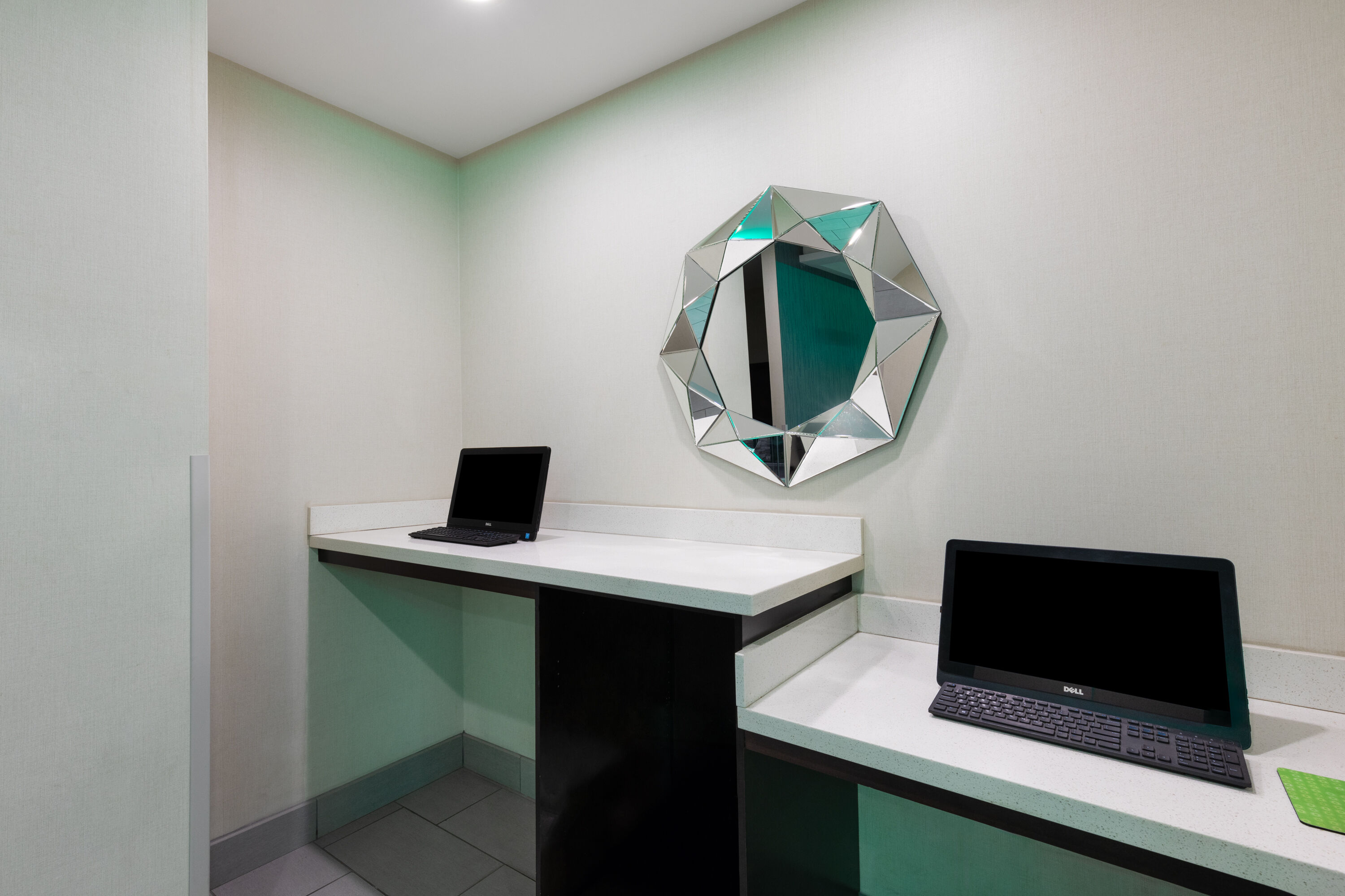 La Quinta Inn & Suites by Wyndham Cullman business center in Cullman, Alabama