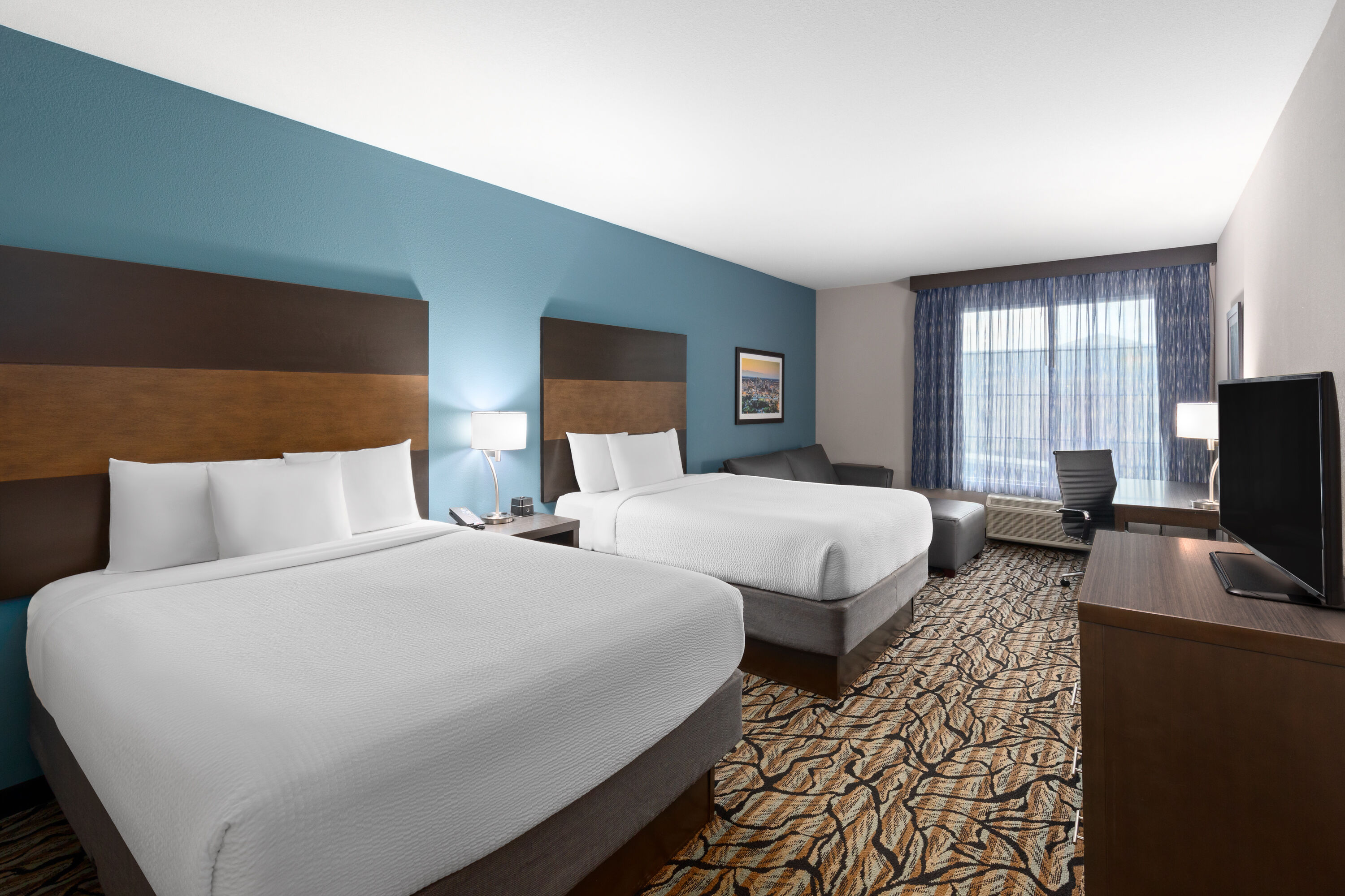 Guest room at the La Quinta Inn & Suites by Wyndham Cullman in Cullman, Alabama