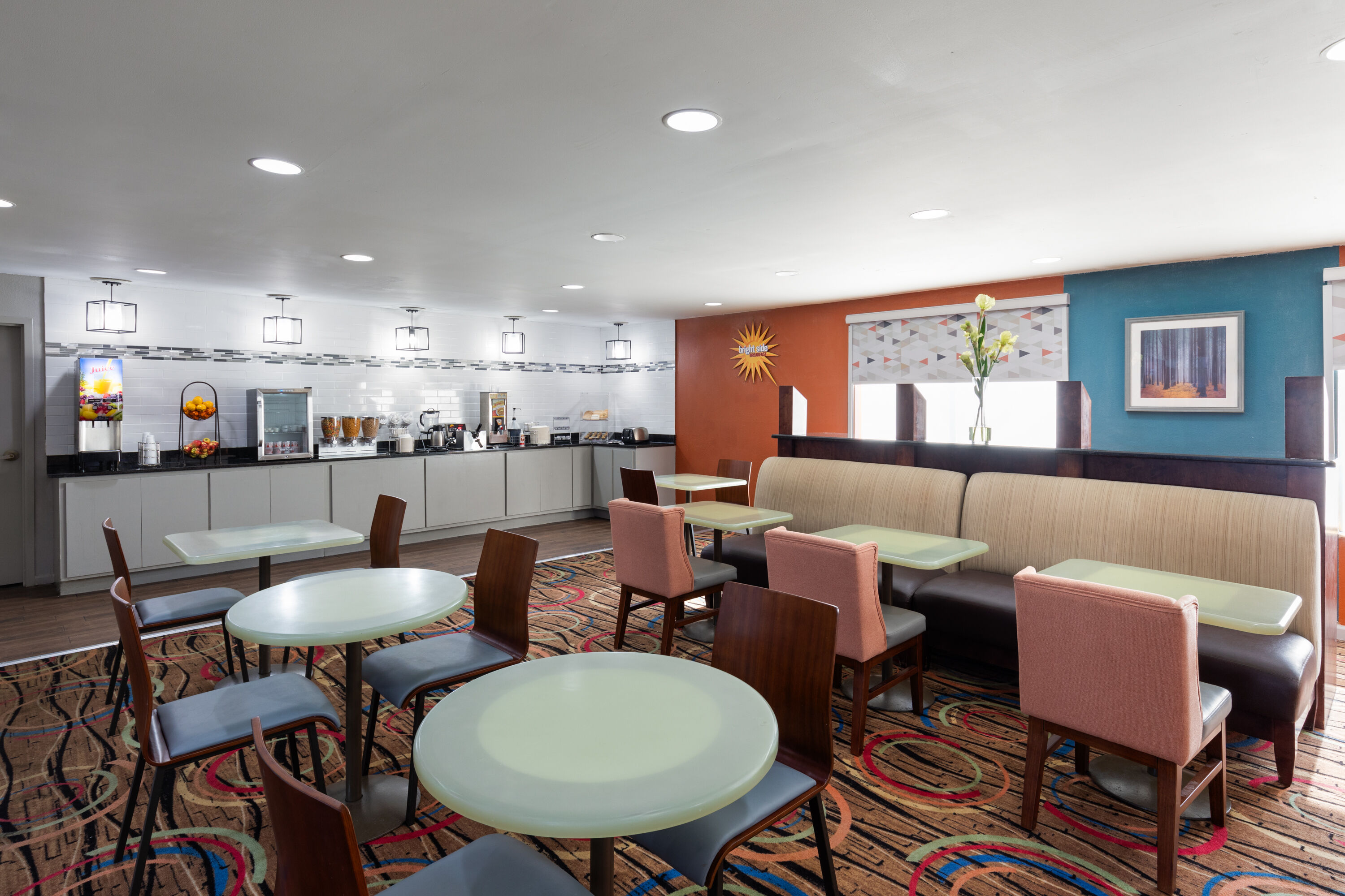 Free breakfast at La Quinta Inn by Wyndham Decatur in Decatur, Alabama