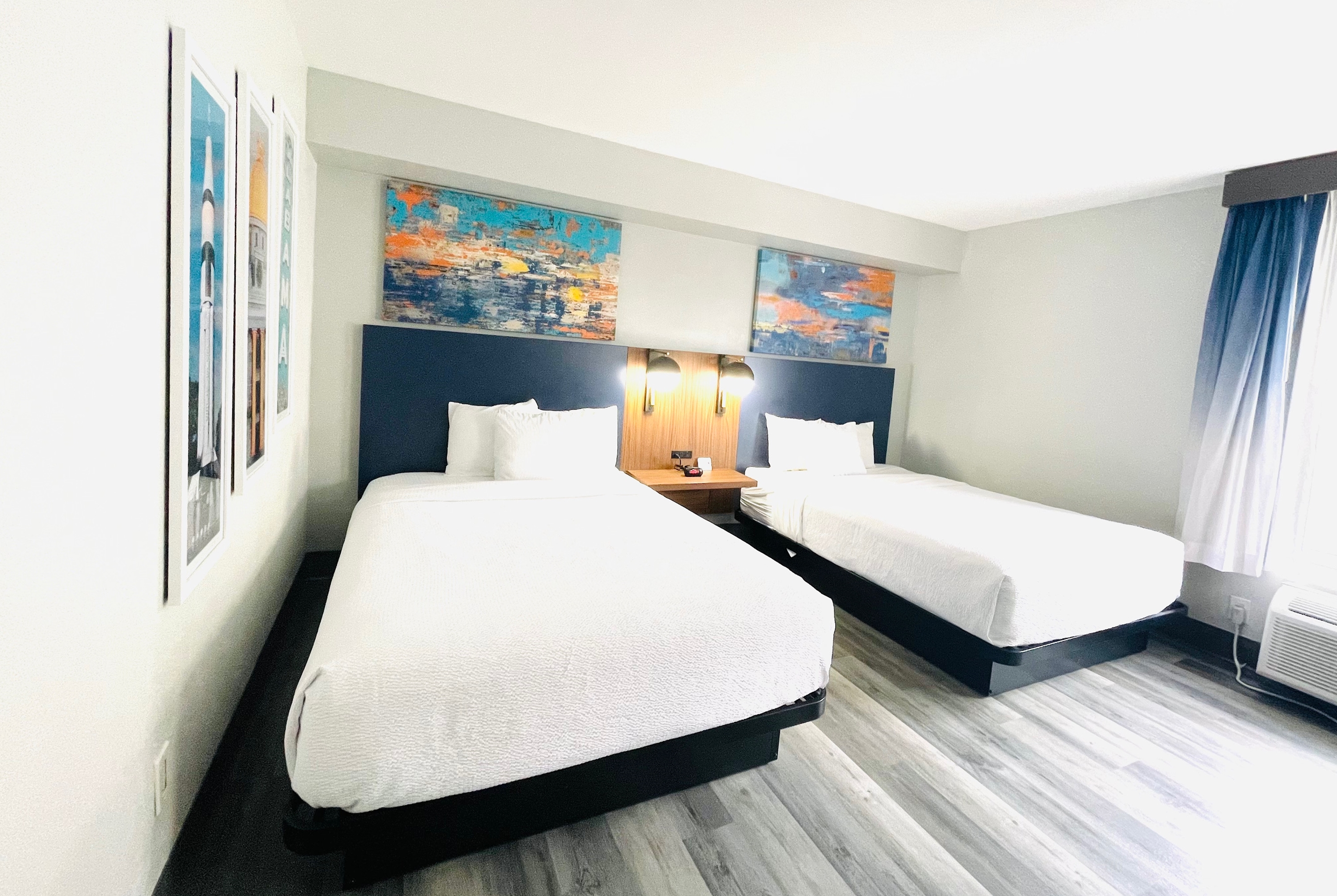 Guest room at the La Quinta Inn & Suites by Wyndham Birmingham Homewood in Homewood, Alabama