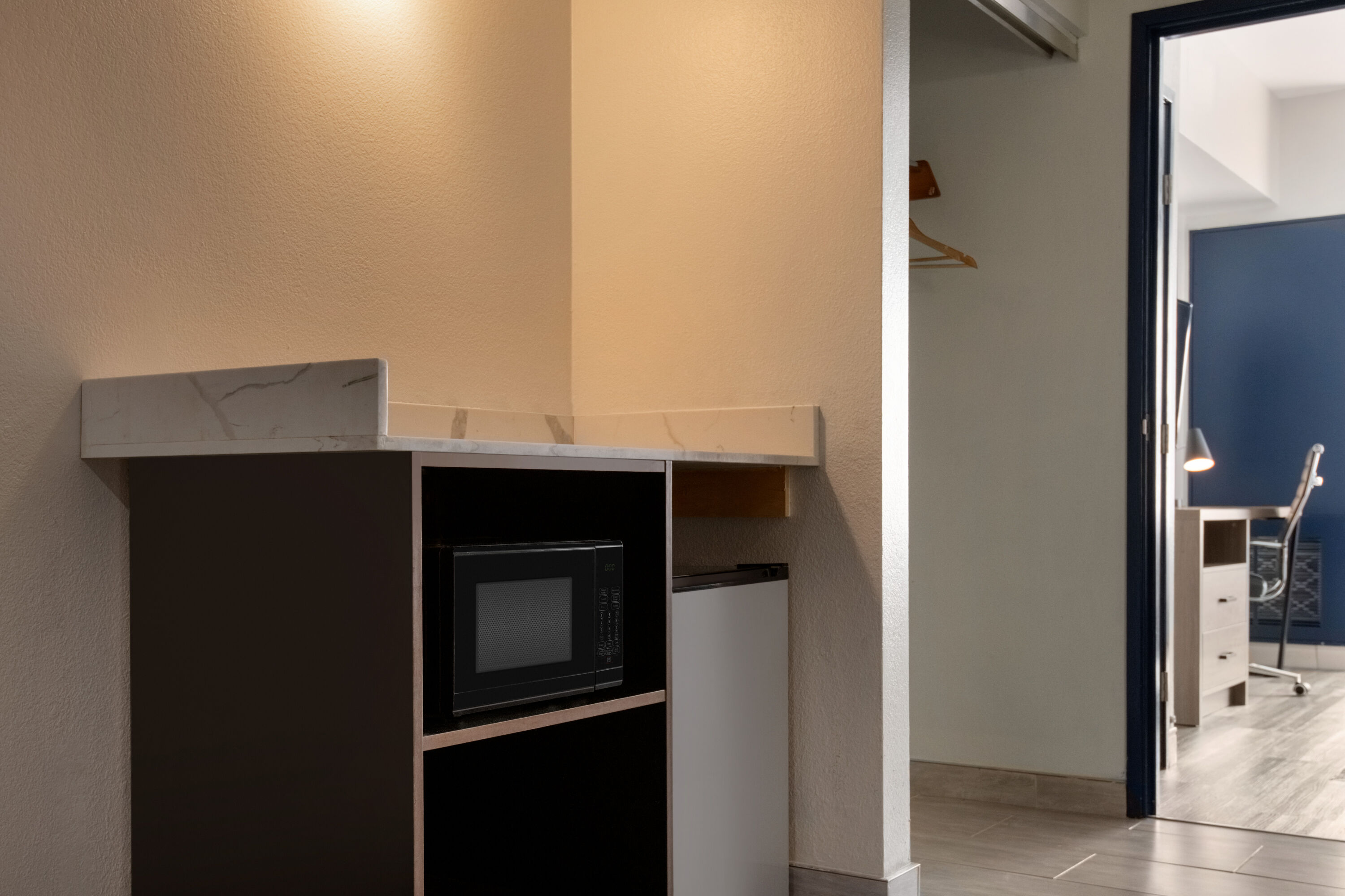 La Quinta Inn & Suites by Wyndham Montgomery suite in Montgomery, Alabama