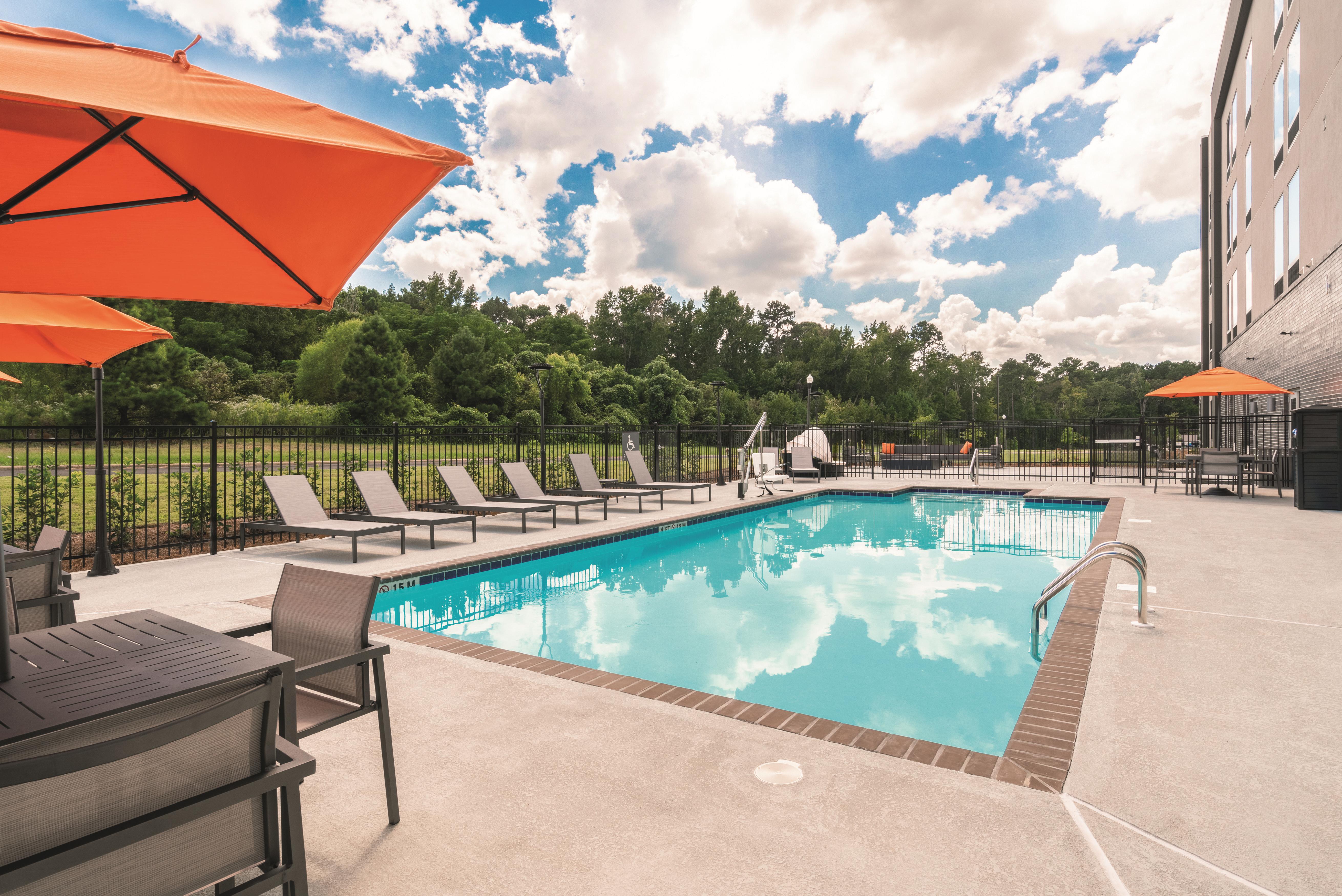 Pool at the La Quinta Inn & Suites by Wyndham Opelika Auburn in Opelika, Alabama