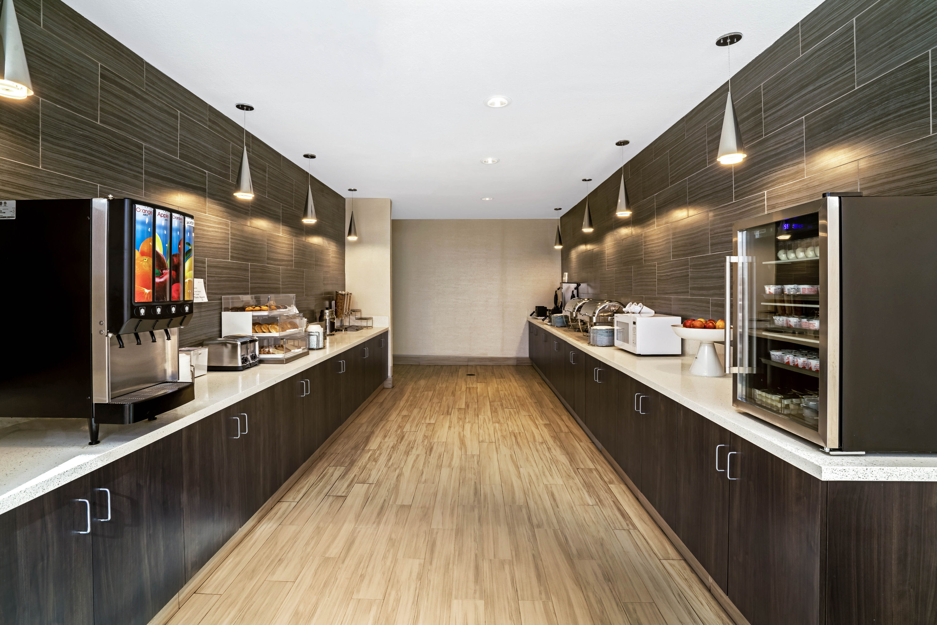 Free breakfast at La Quinta Inn & Suites by Wyndham Tuscaloosa  University in Tuscaloosa, Alabama