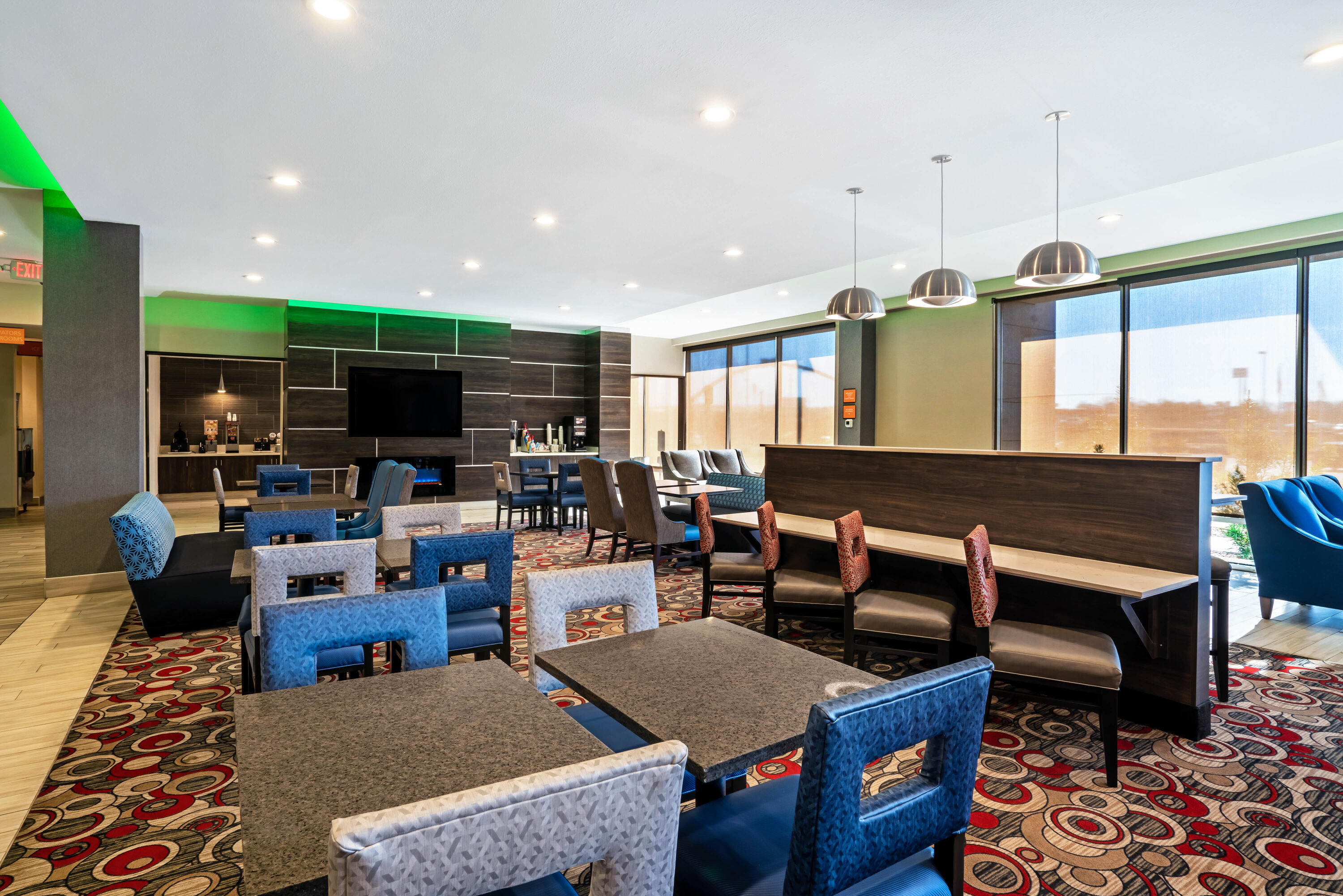 Free breakfast at La Quinta Inn & Suites by Wyndham Tuscaloosa  University in Tuscaloosa, Alabama