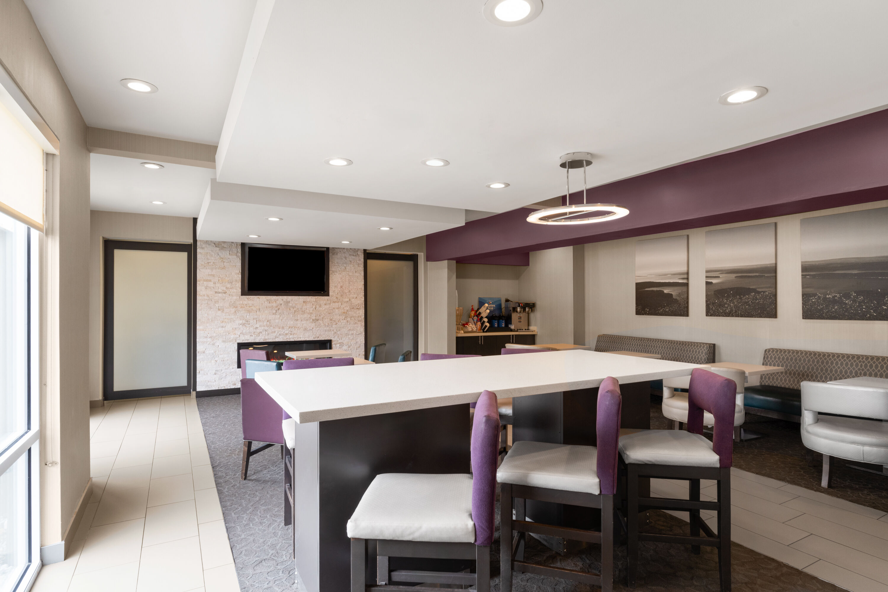 Free breakfast at La Quinta Inn & Suites by Wyndham Fayetteville in Fayetteville, Arkansas