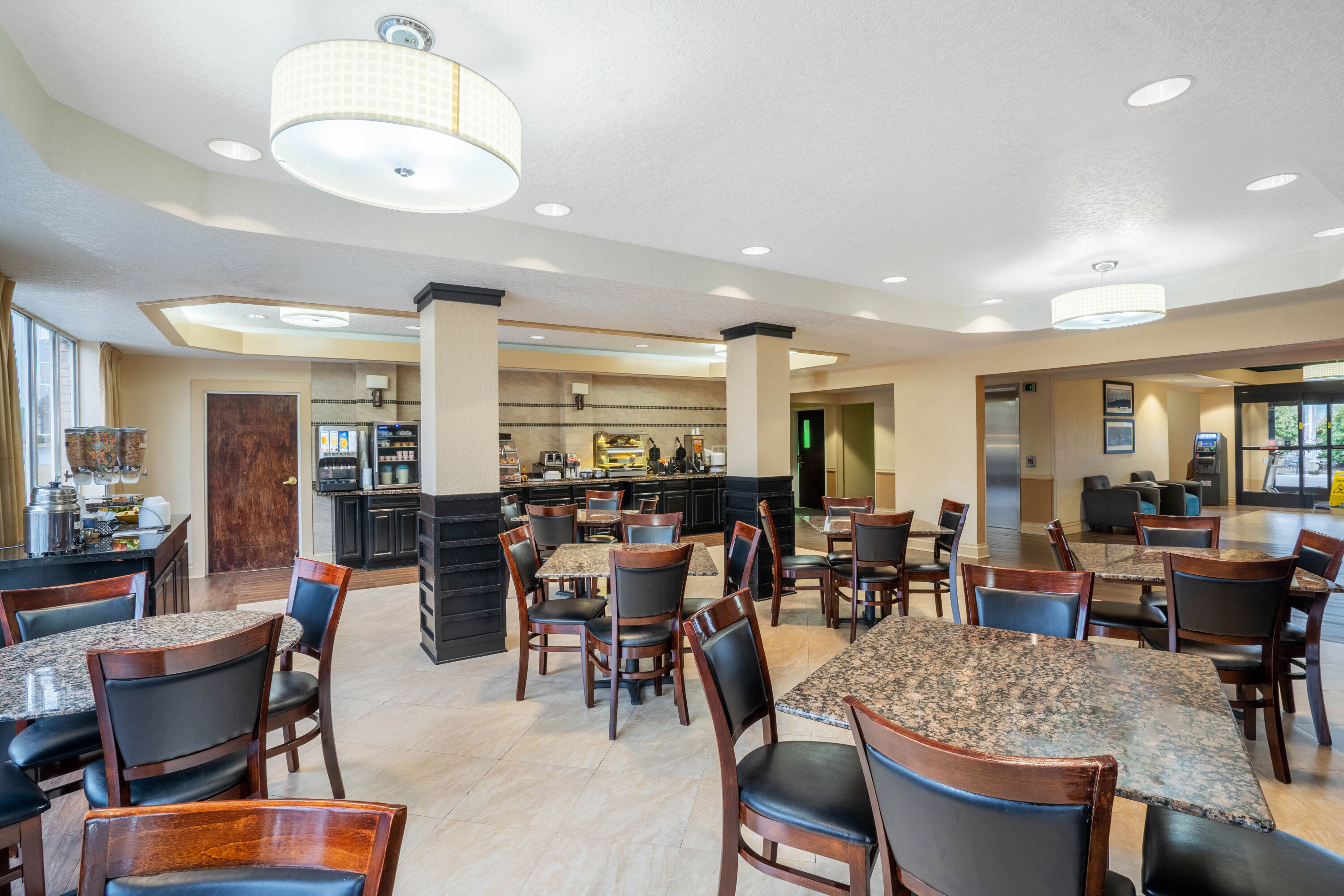 Free breakfast at La Quinta Inn & Suites by Wyndham Hot Springs in Hot Springs, Arkansas