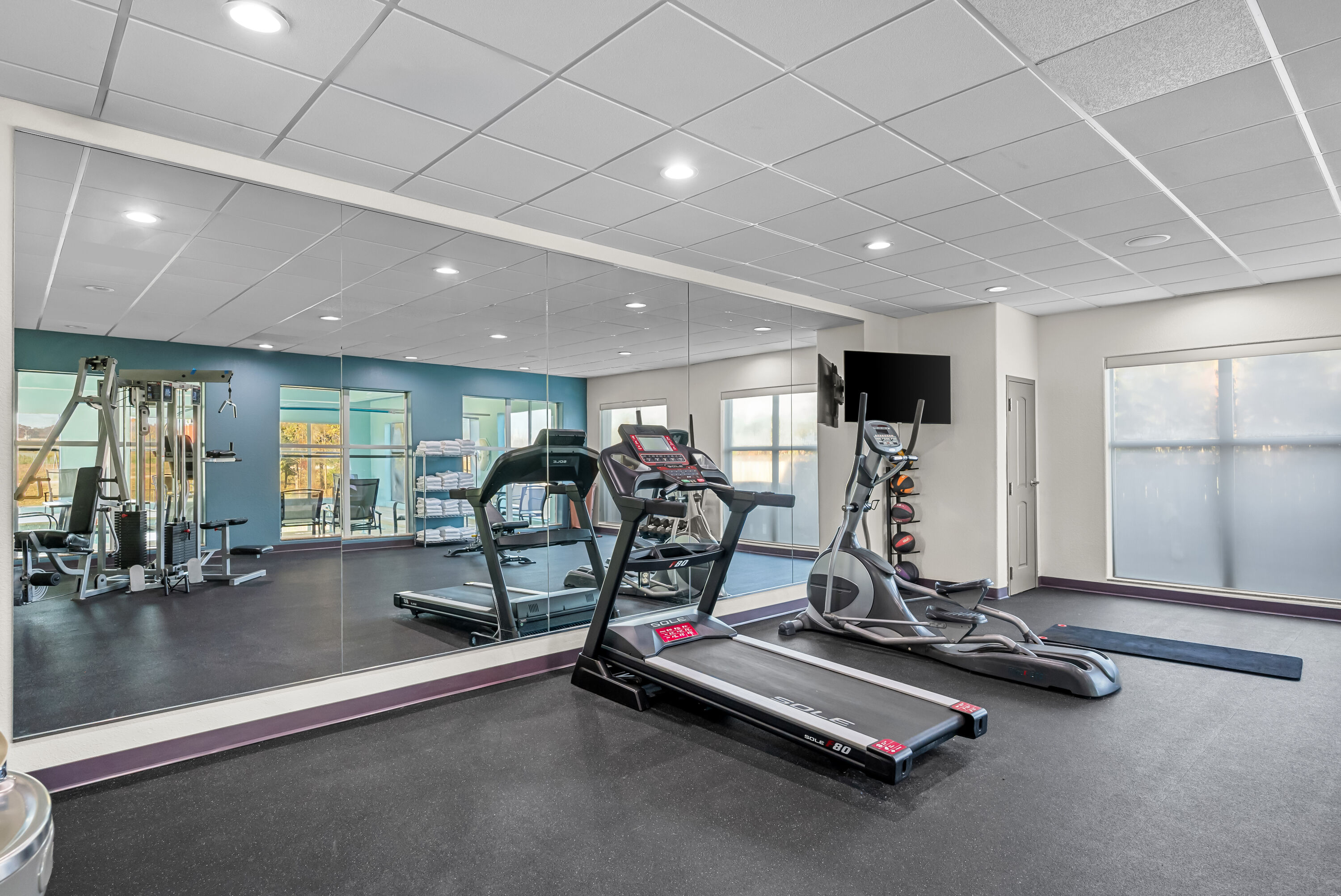Fitness room at La Quinta Inn & Suites by Wyndham Searcy in Searcy, Arkansas