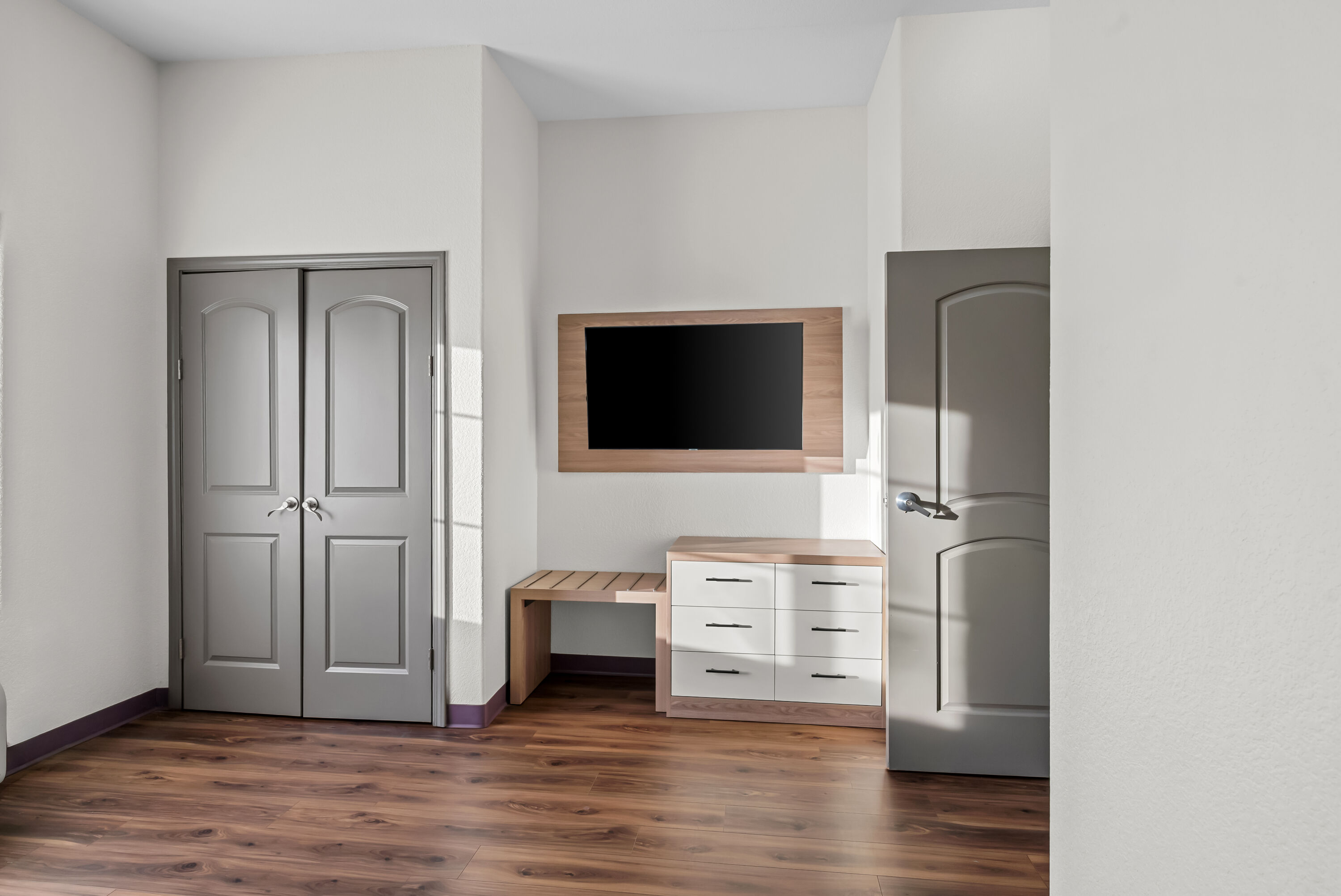 La Quinta Inn & Suites by Wyndham Searcy suite in Searcy, Arkansas