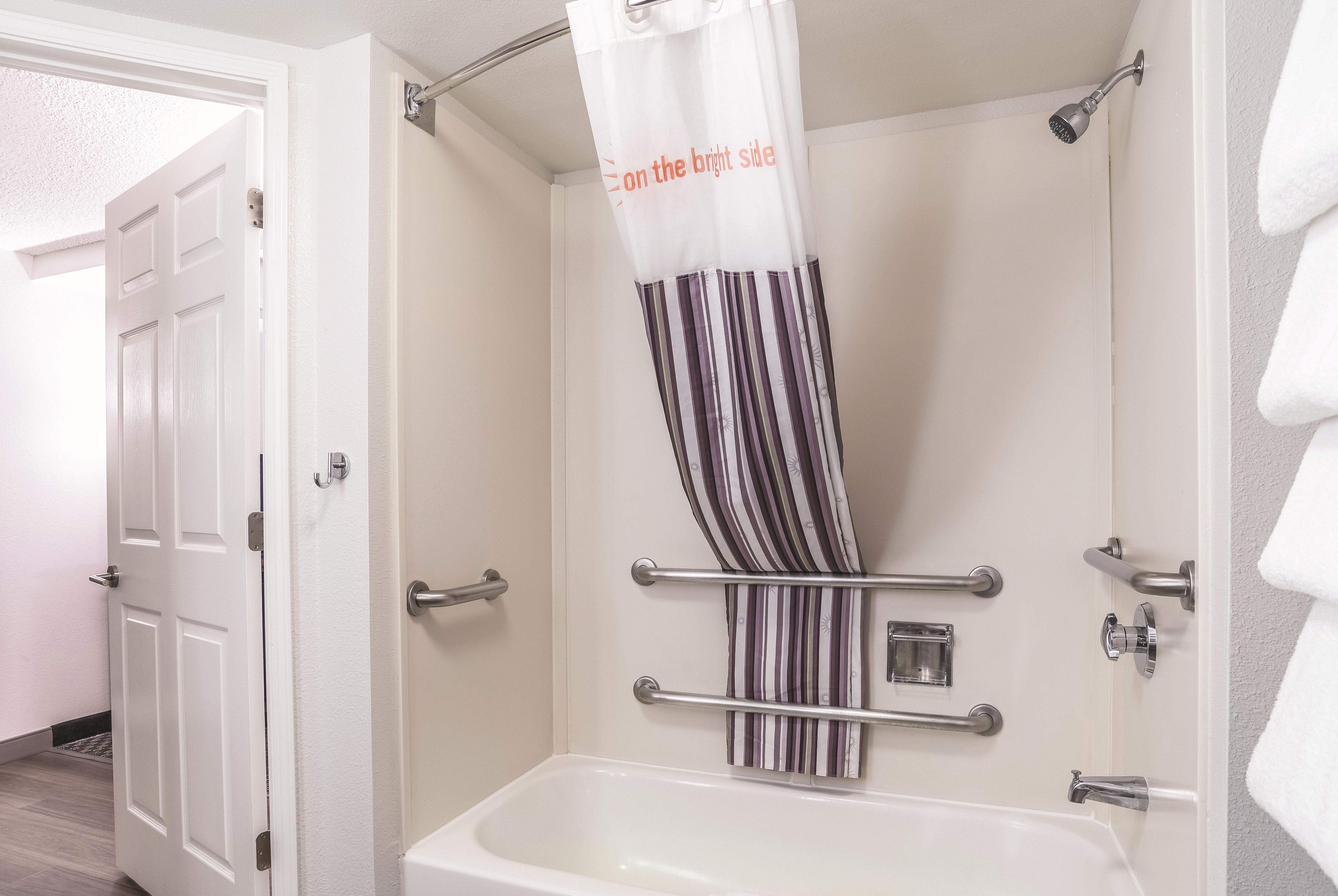 Guest room at the La Quinta Inn & Suites by Wyndham Flagstaff in Flagstaff, Arizona