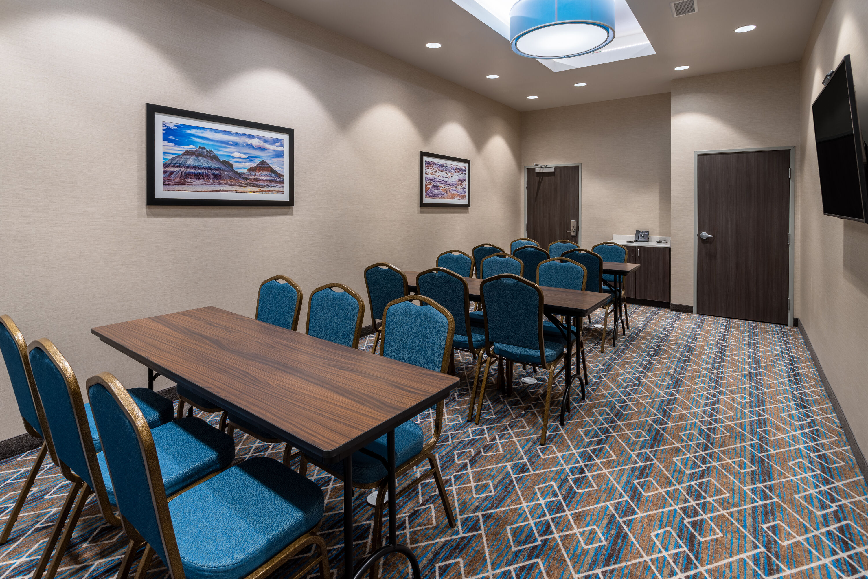Meeting room at La Quinta Inn & Suites by Wyndham Holbrook Petrified Forest in Holbrook, Arizona