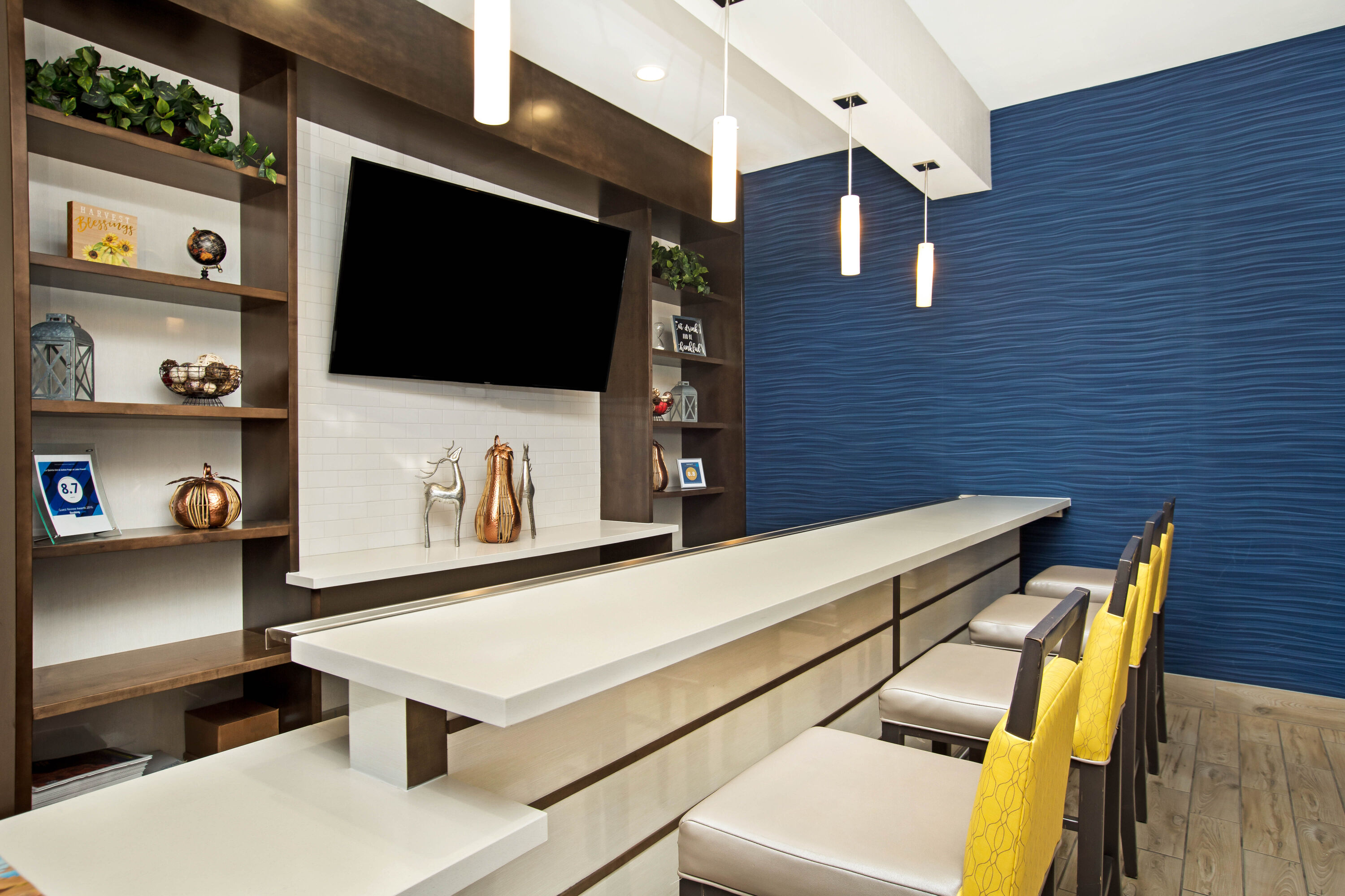 Bar at La Quinta Inn & Suites by Wyndham Page at Lake Powell in Page, Arizona