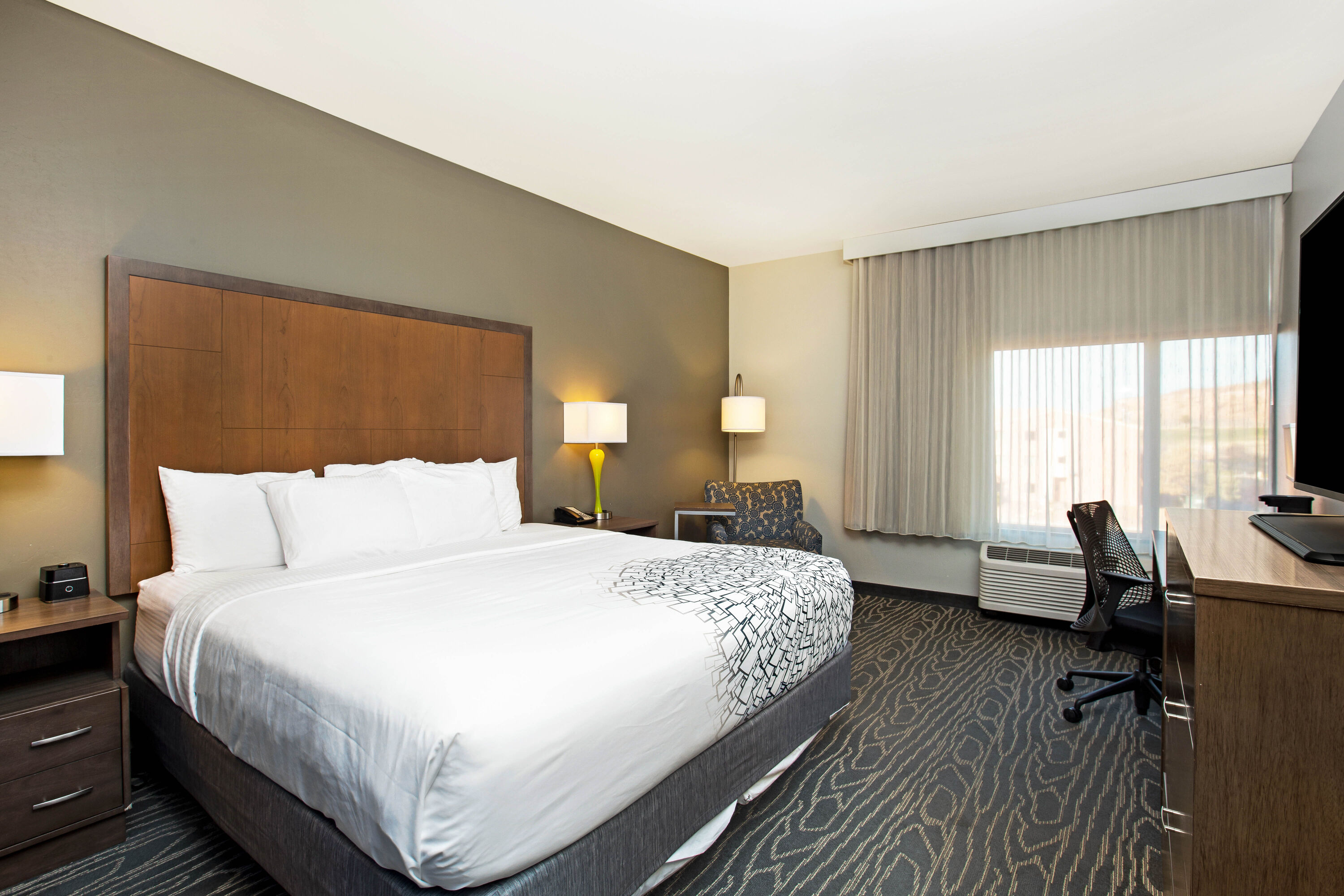 Guest room at the La Quinta Inn & Suites by Wyndham Page at Lake Powell in Page, Arizona