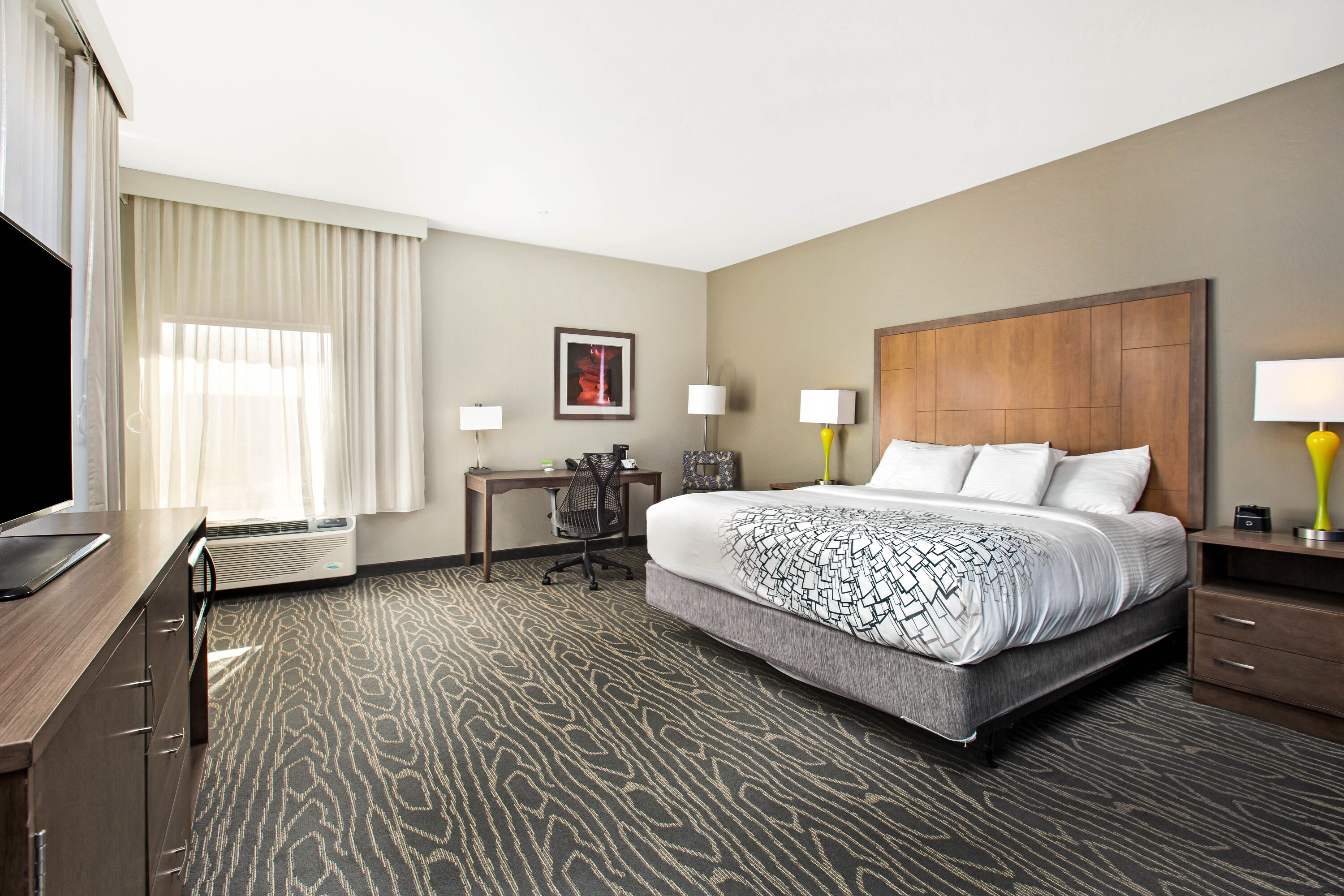 Guest room at the La Quinta Inn & Suites by Wyndham Page at Lake Powell in Page, Arizona