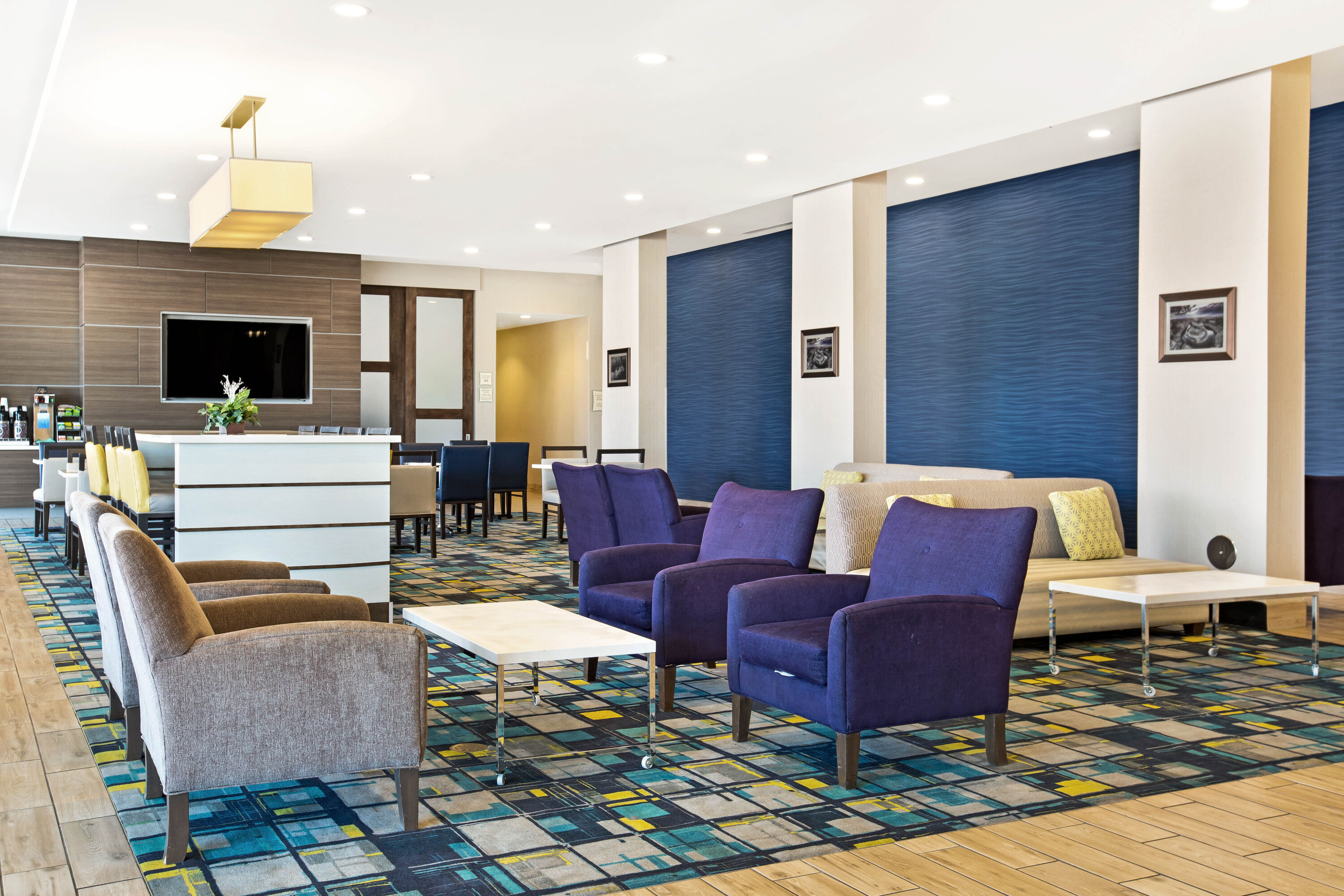 La Quinta Inn & Suites by Wyndham Page at Lake Powell Page, AZ Hotels