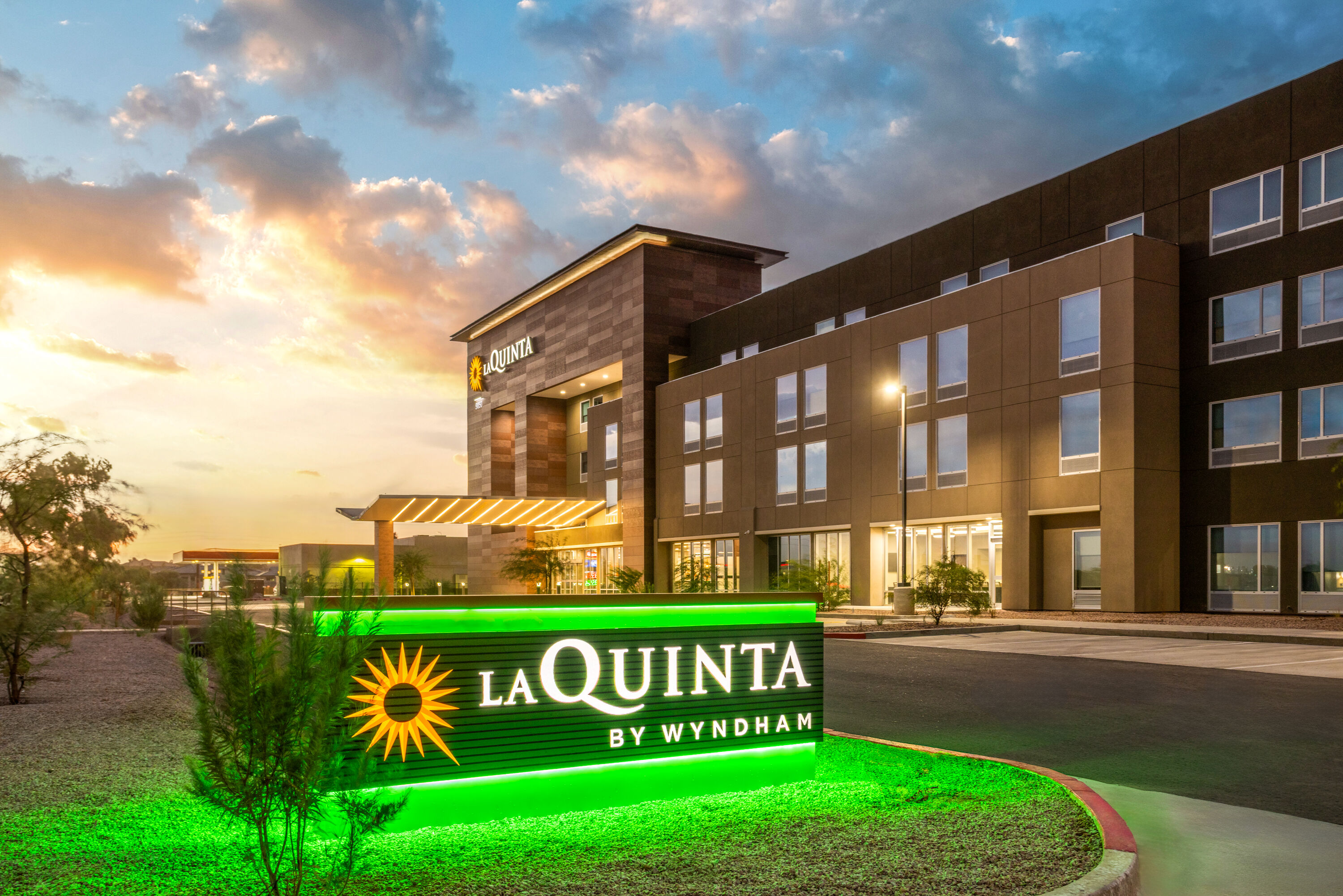Exterior Dusk Image of La Quinta Inn & Suites by Wyndham Phoenix West / Glendale hotel in Phoenix, Arizona