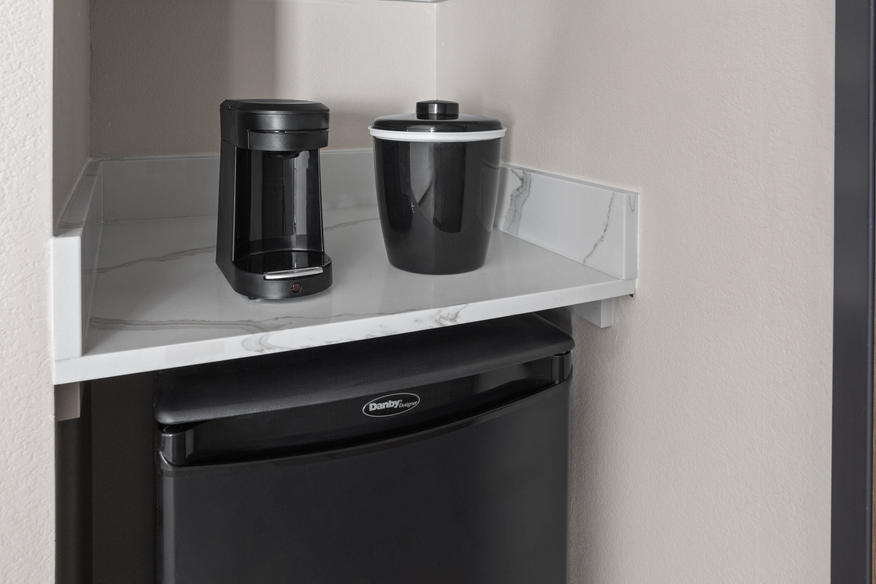 Guest room at the La Quinta Inn & Suites by Wyndham Phoenix West / Glendale in Phoenix, Arizona