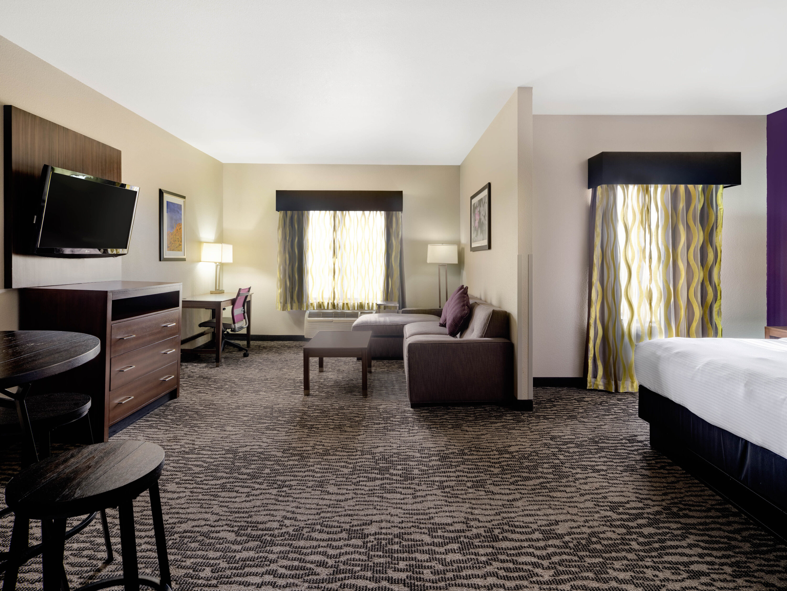 La Quinta Inn & Suites by Wyndham NW Tucson Marana suite in Tucson, Arizona