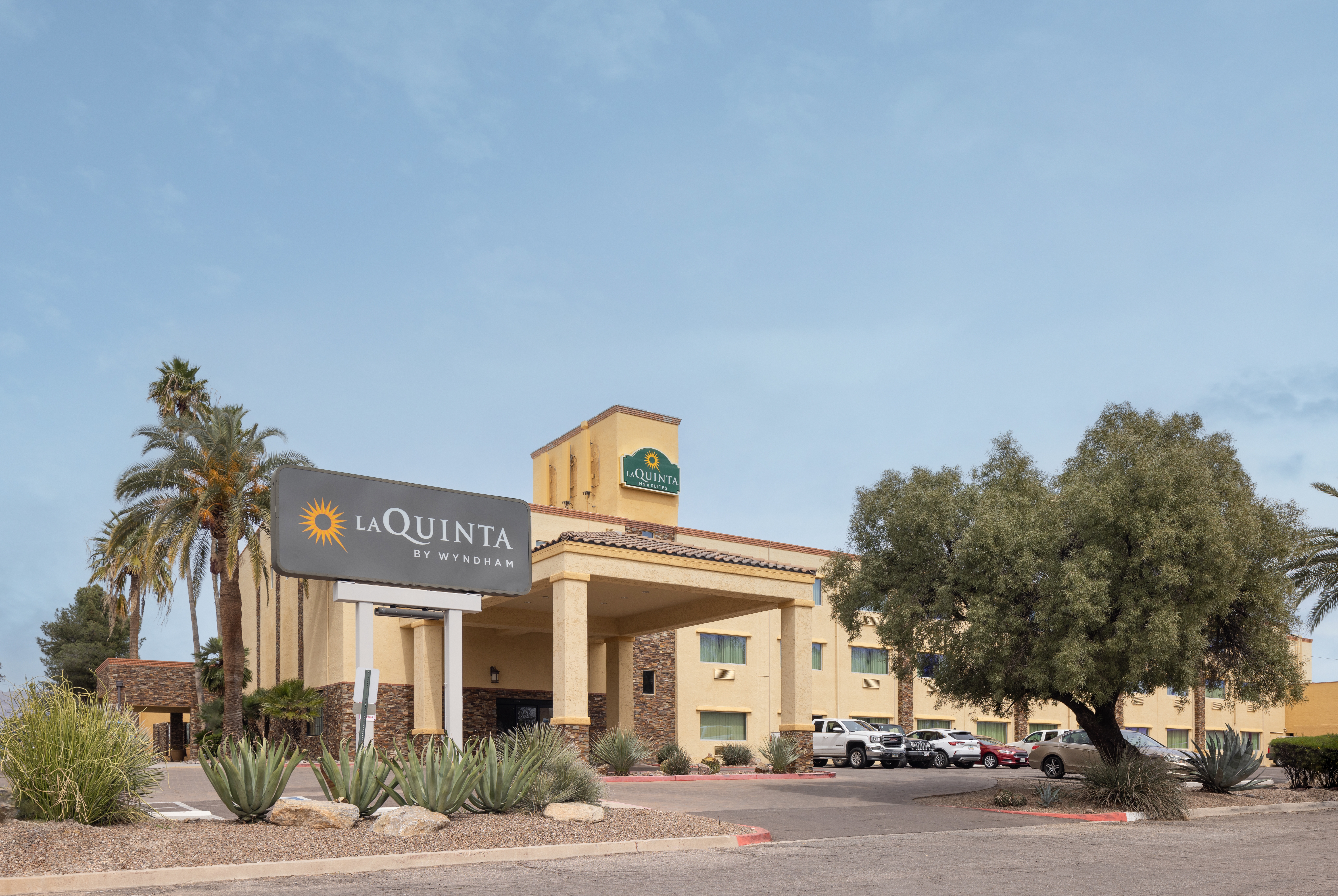 La Quinta Inn Suites By Wyndham Tucson Reid Park Tucson Az