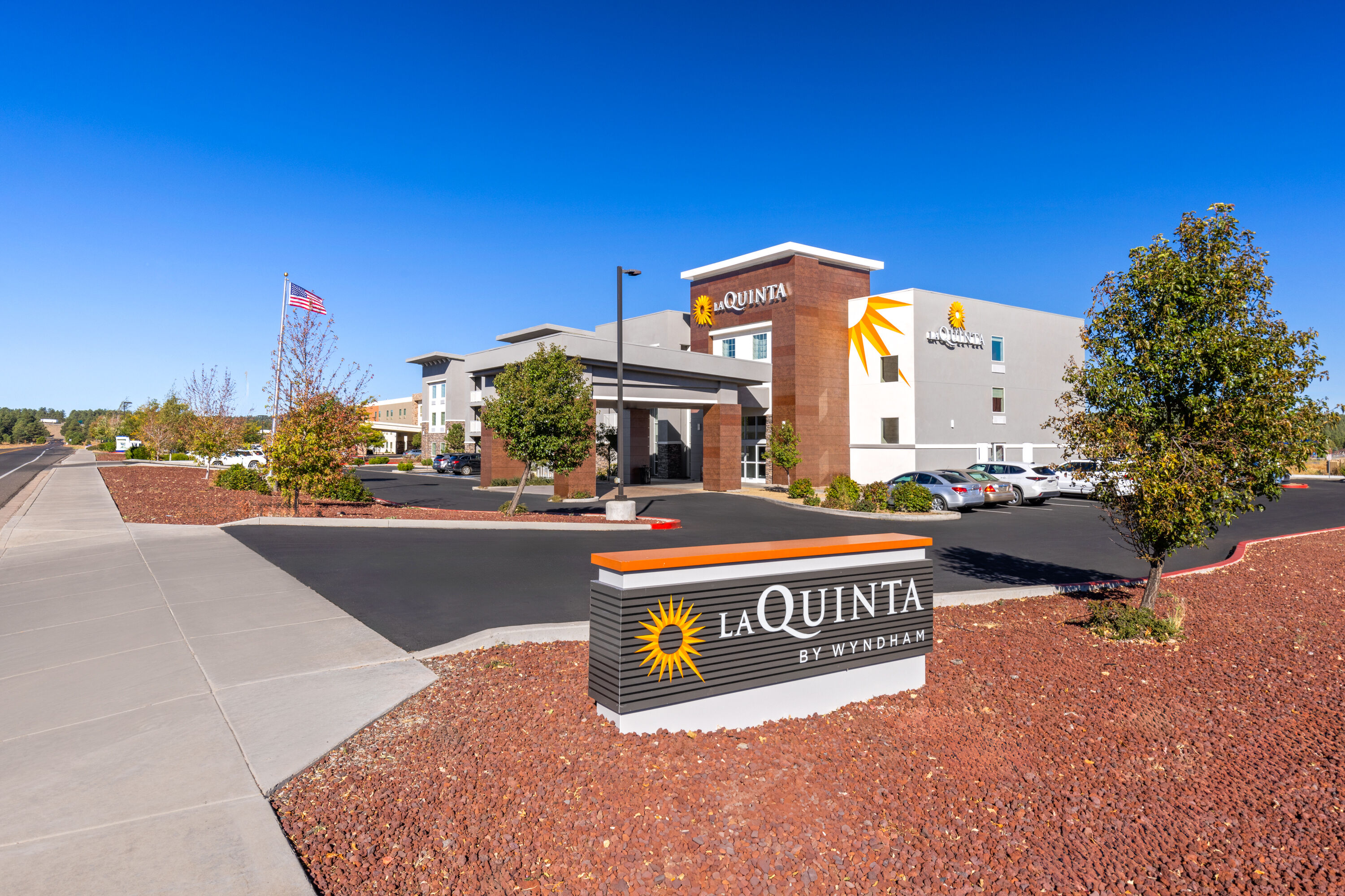 Exterior Day Image of La Quinta Inn & Suites by Wyndham Williams-Grand Canyon Area hotel in Williams, Arizona