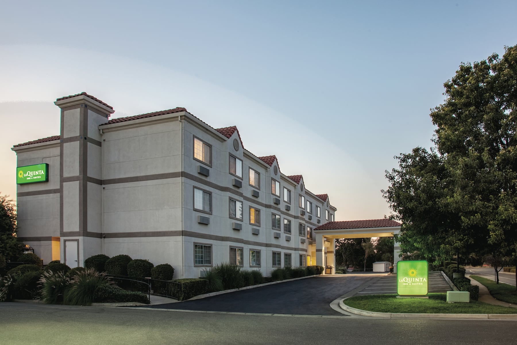 La Quinta Inn & Suites by Wyndham Davis | Davis, CA Hotels