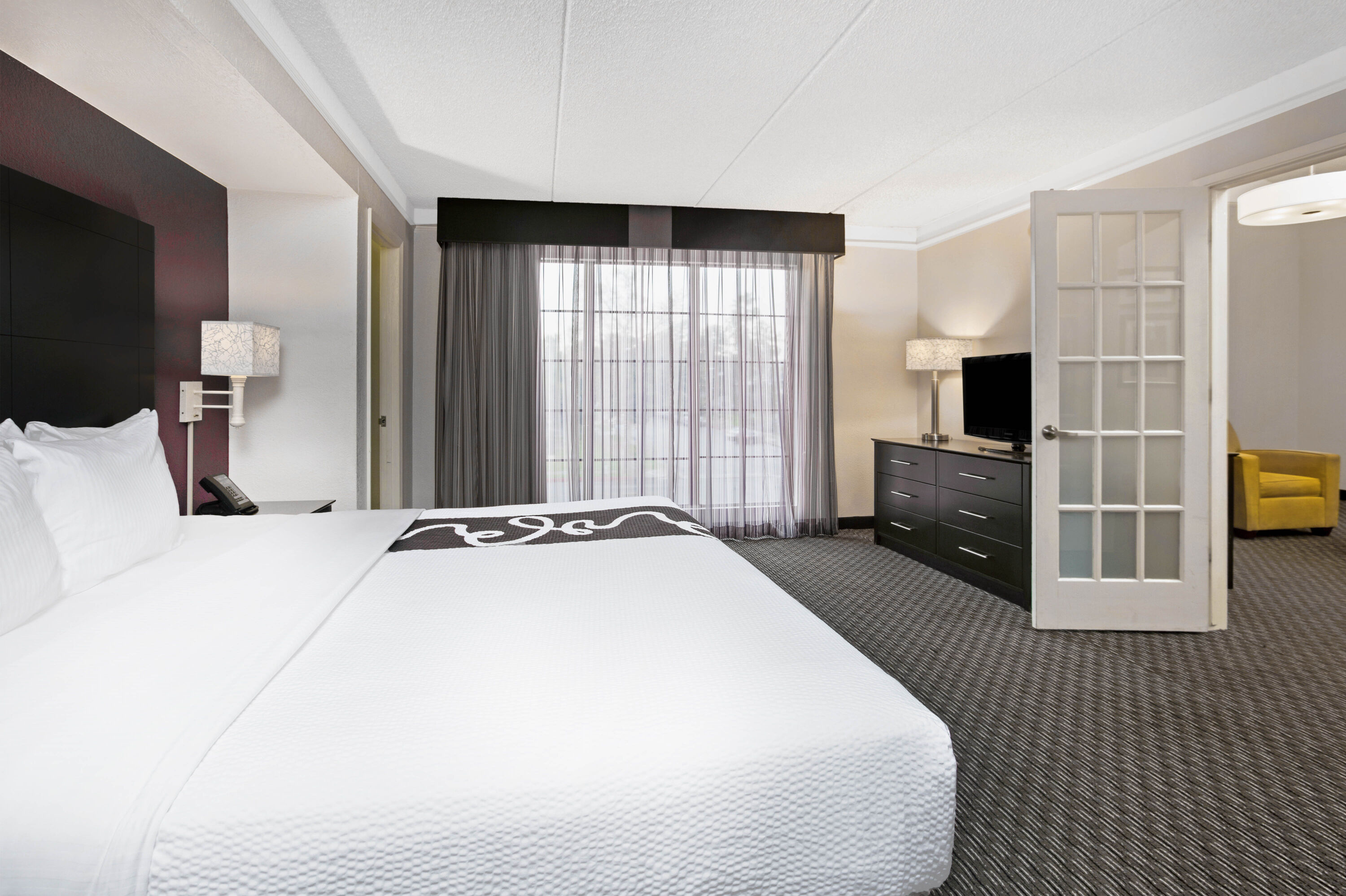 La Quinta Inn by Wyndham Fresno Yosemite suite in Fresno, California