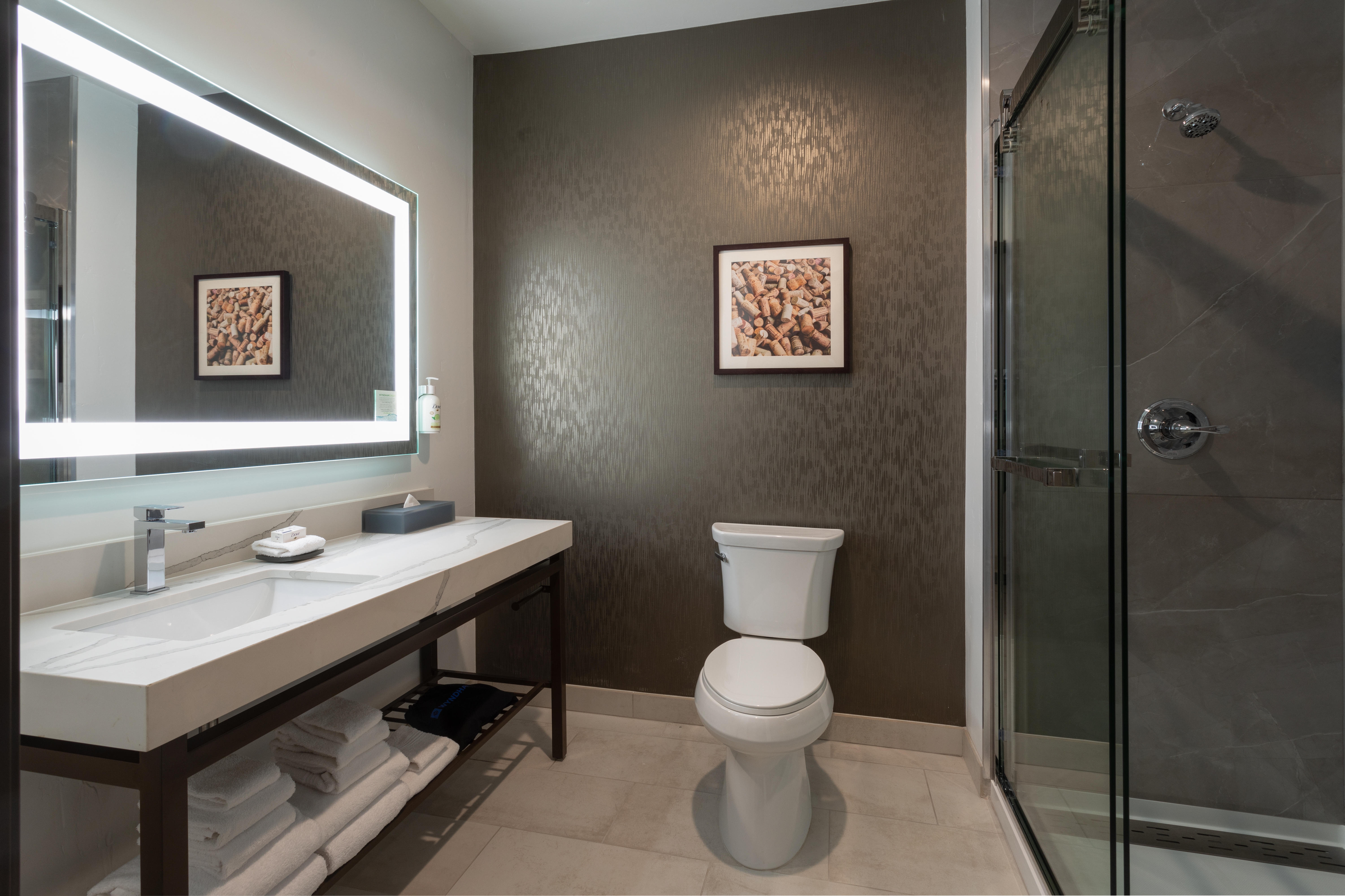 Guest room bath at the La Quinta Inn & Suites by Wyndham Galt Lodi North in Galt, California