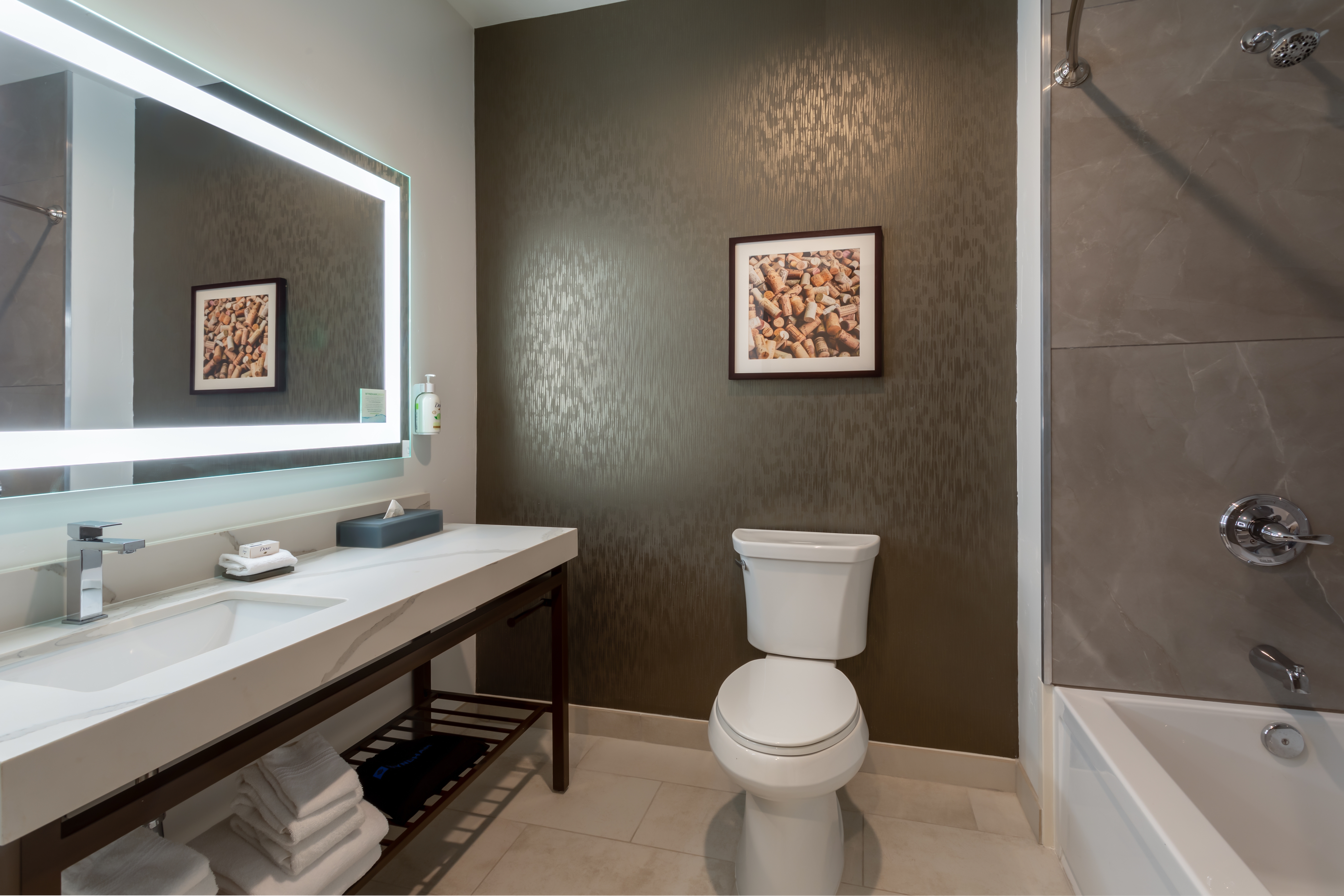 Guest room bath at the La Quinta Inn & Suites by Wyndham Galt Lodi North in Galt, California