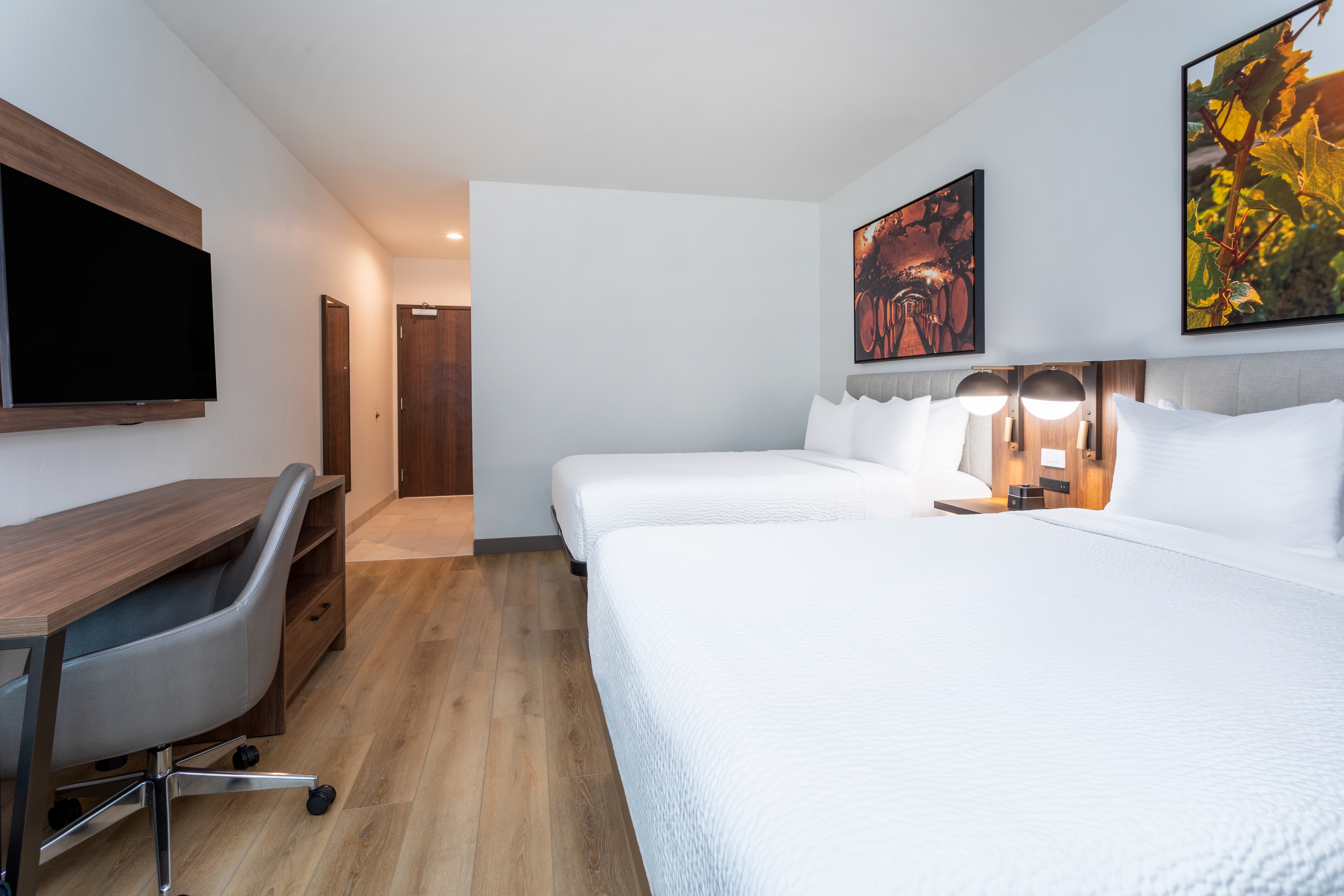 Guest room at the La Quinta Inn & Suites by Wyndham Galt Lodi North in Galt, California