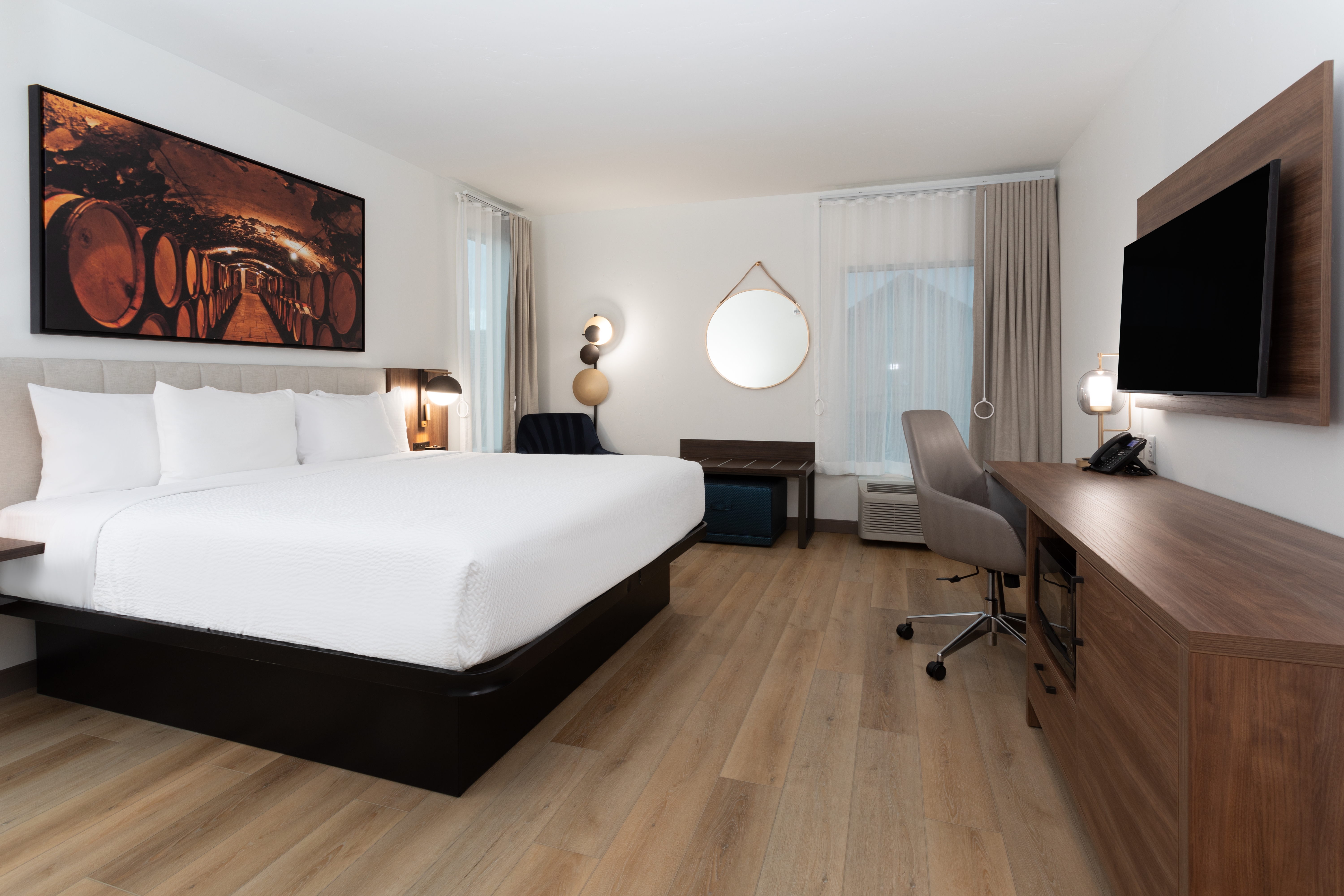 Guest room at the La Quinta Inn & Suites by Wyndham Galt Lodi North in Galt, California