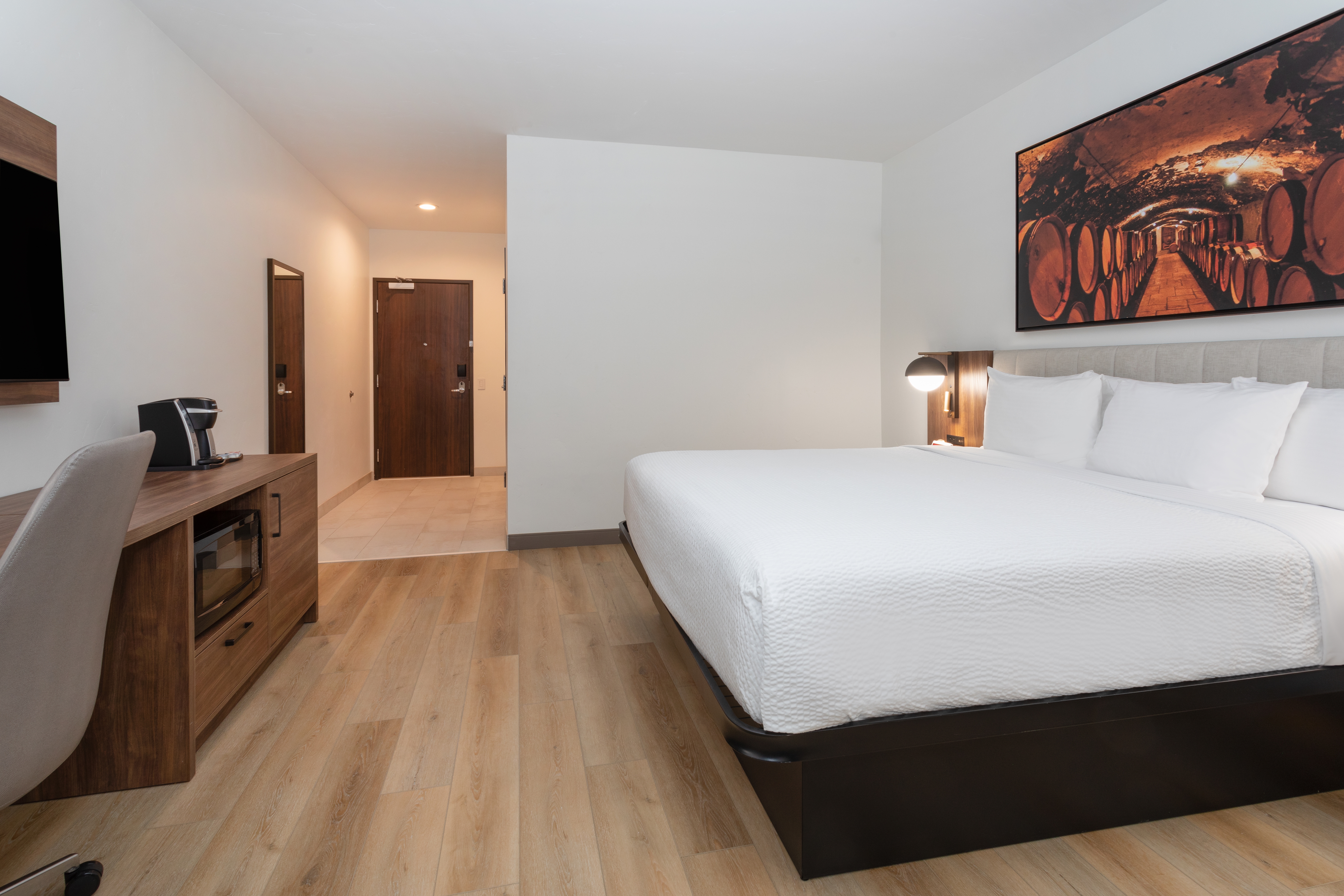 Guest room at the La Quinta Inn & Suites by Wyndham Galt Lodi North in Galt, California