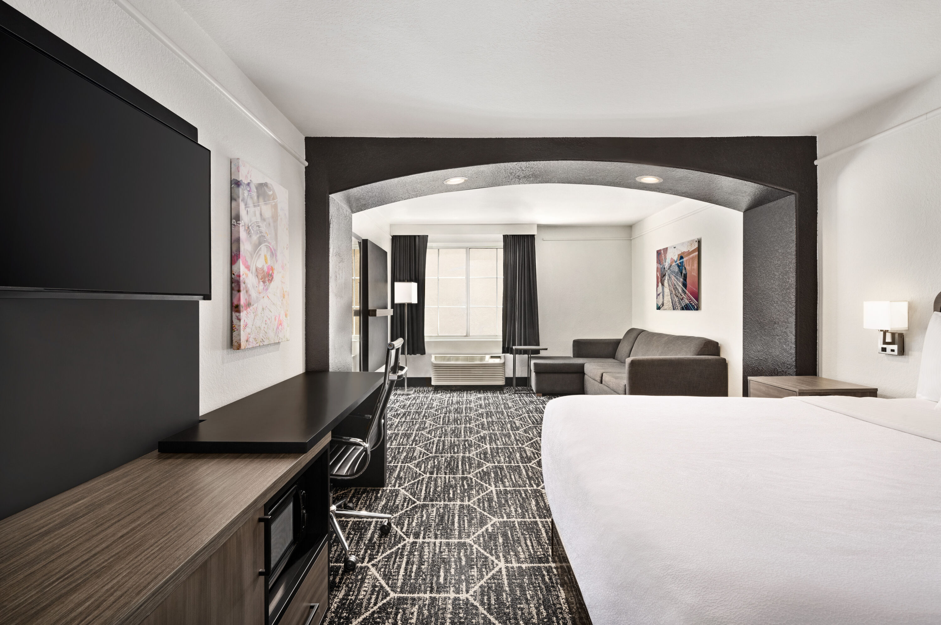 Guest room at the La Quinta Inn & Suites by Wyndham Hesperia Victorville in Hesperia, California