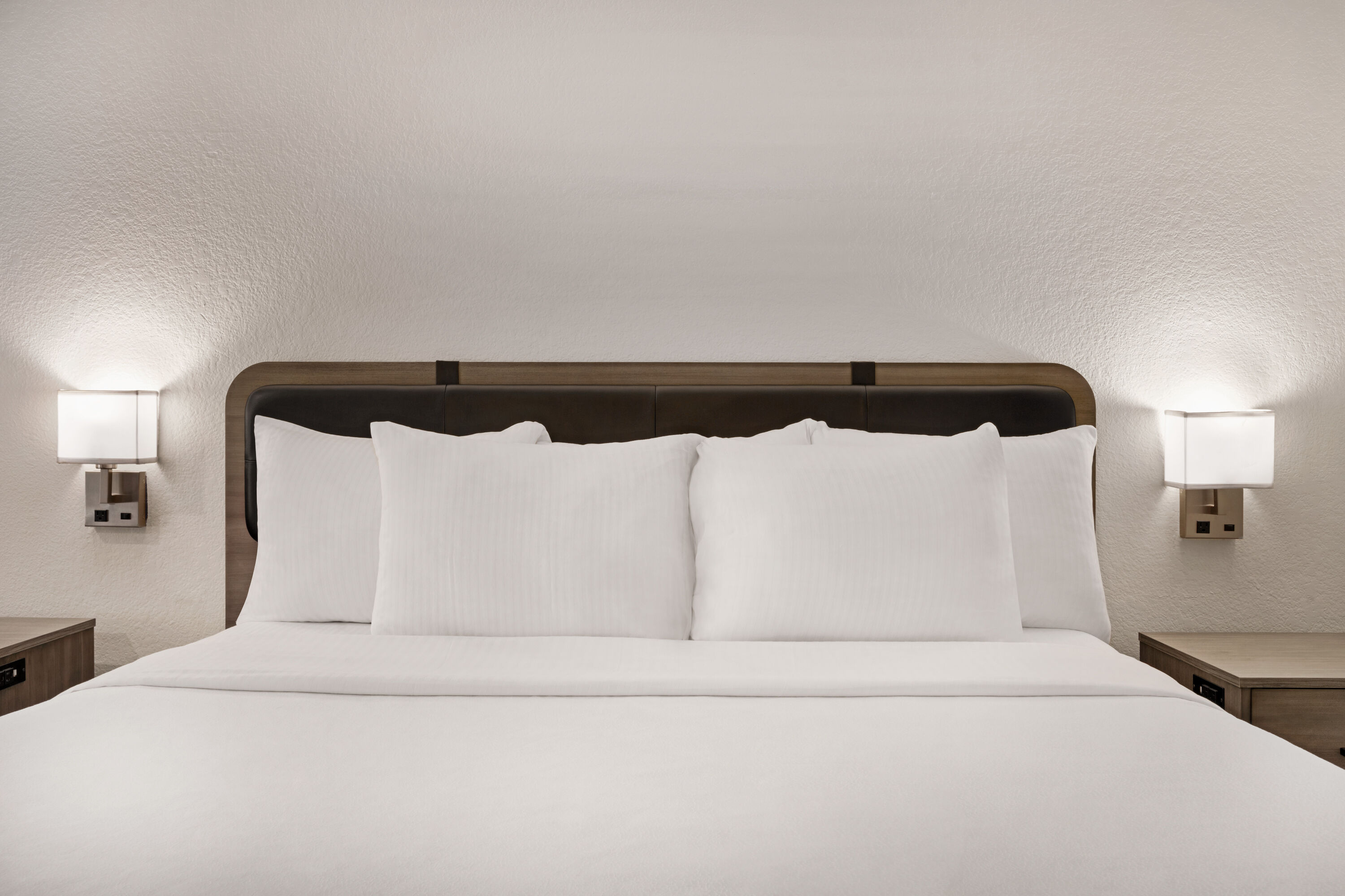 Guest room at the La Quinta Inn & Suites by Wyndham Hesperia Victorville in Hesperia, California