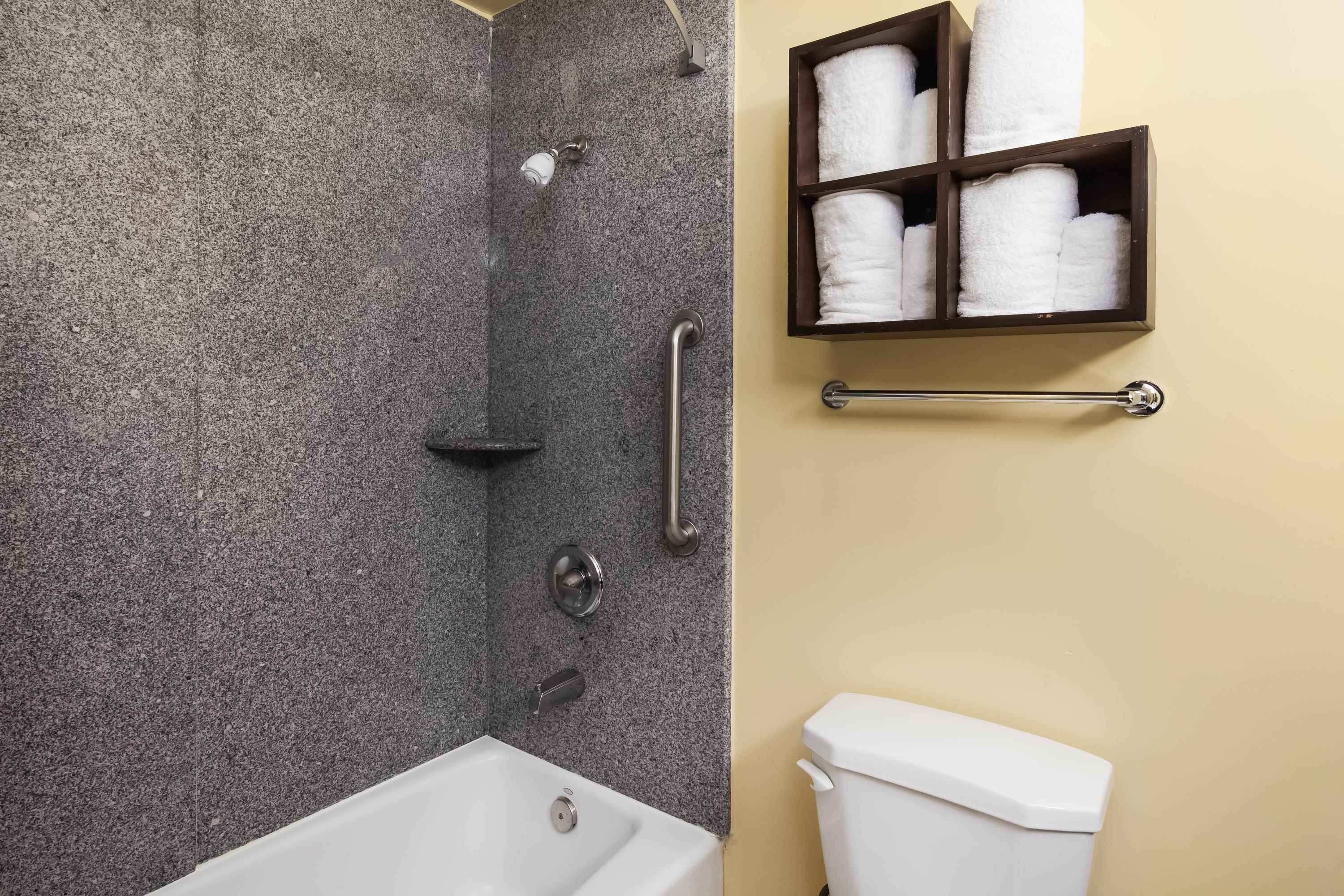 Guest room bath at the La Quinta Inn & Suites by Wyndham Inglewood in Inglewood, California