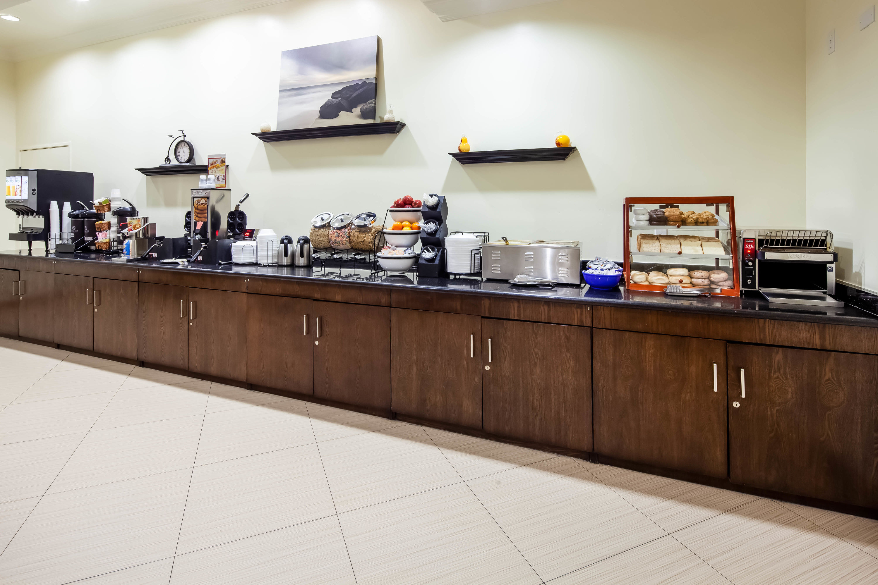 Free breakfast at La Quinta Inn & Suites by Wyndham Inglewood in Inglewood, California