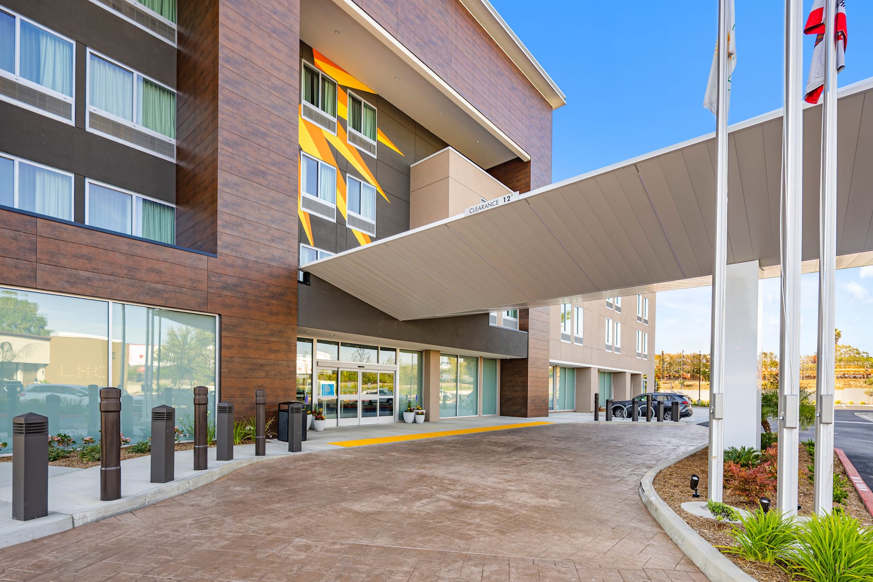 Exterior of La Quinta Inn & Suites by Wyndham La Habra hotel in La Habra, California