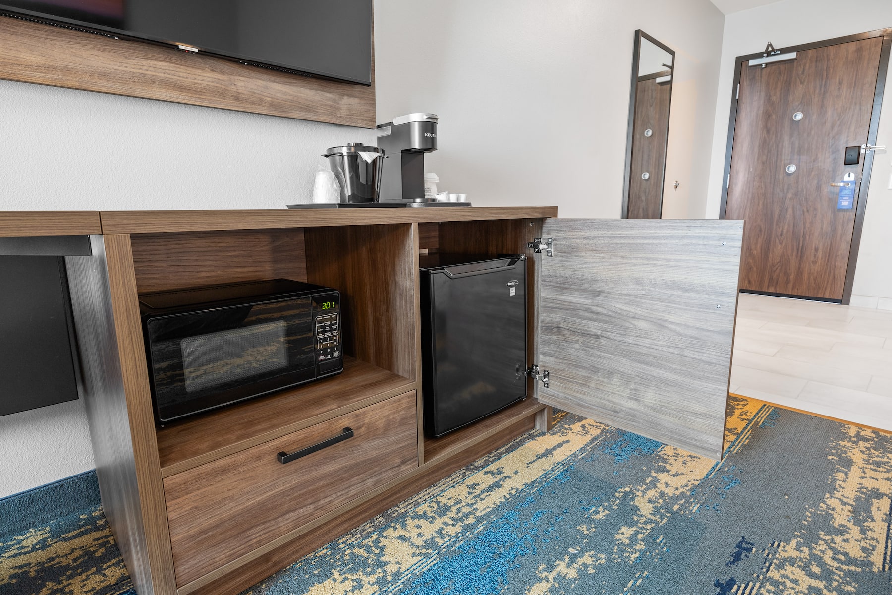 Guest room at the La Quinta Inn & Suites by Wyndham La Habra in La Habra, California