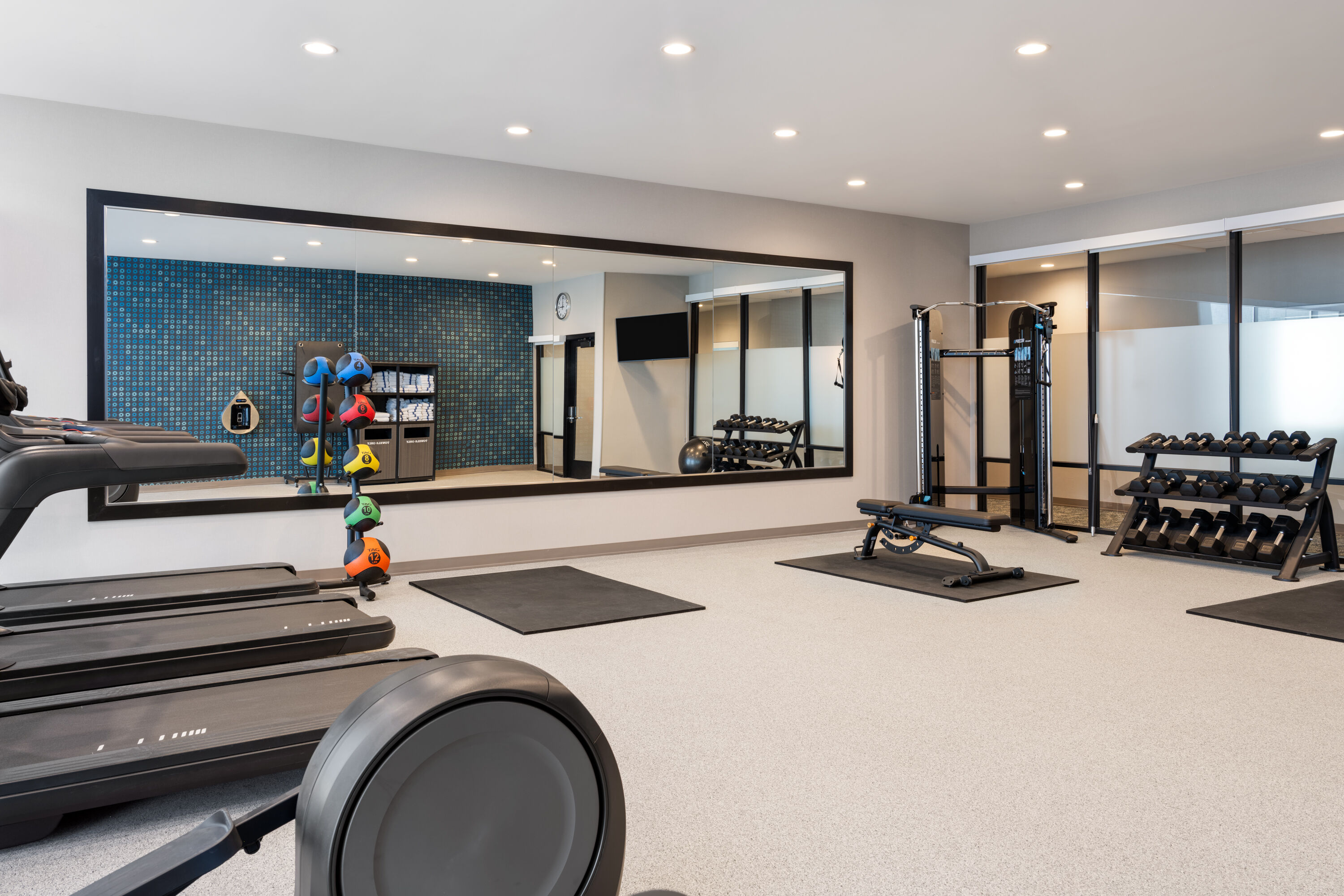 Fitness room at La Quinta Inn & Suites by Wyndham Lincoln in Lincoln, California