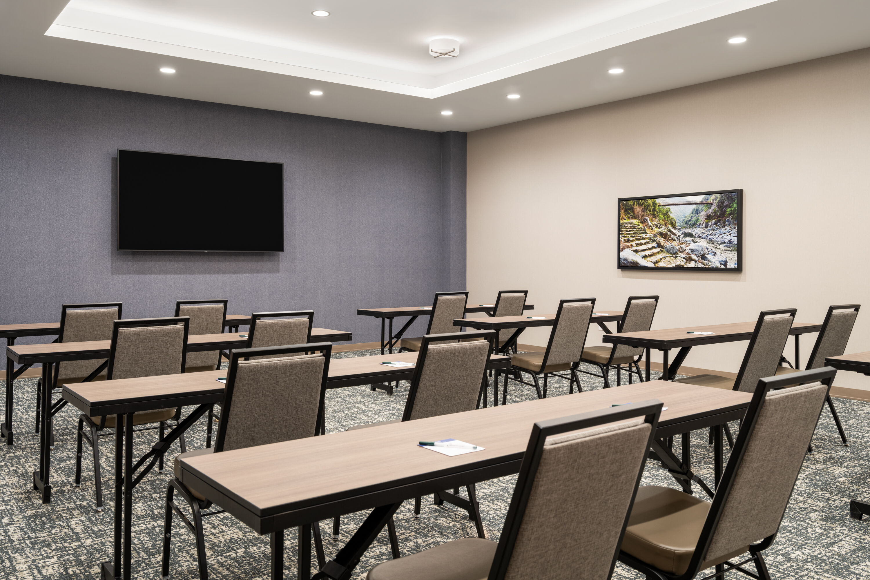 Meeting room at La Quinta Inn & Suites by Wyndham Lincoln in Lincoln, California