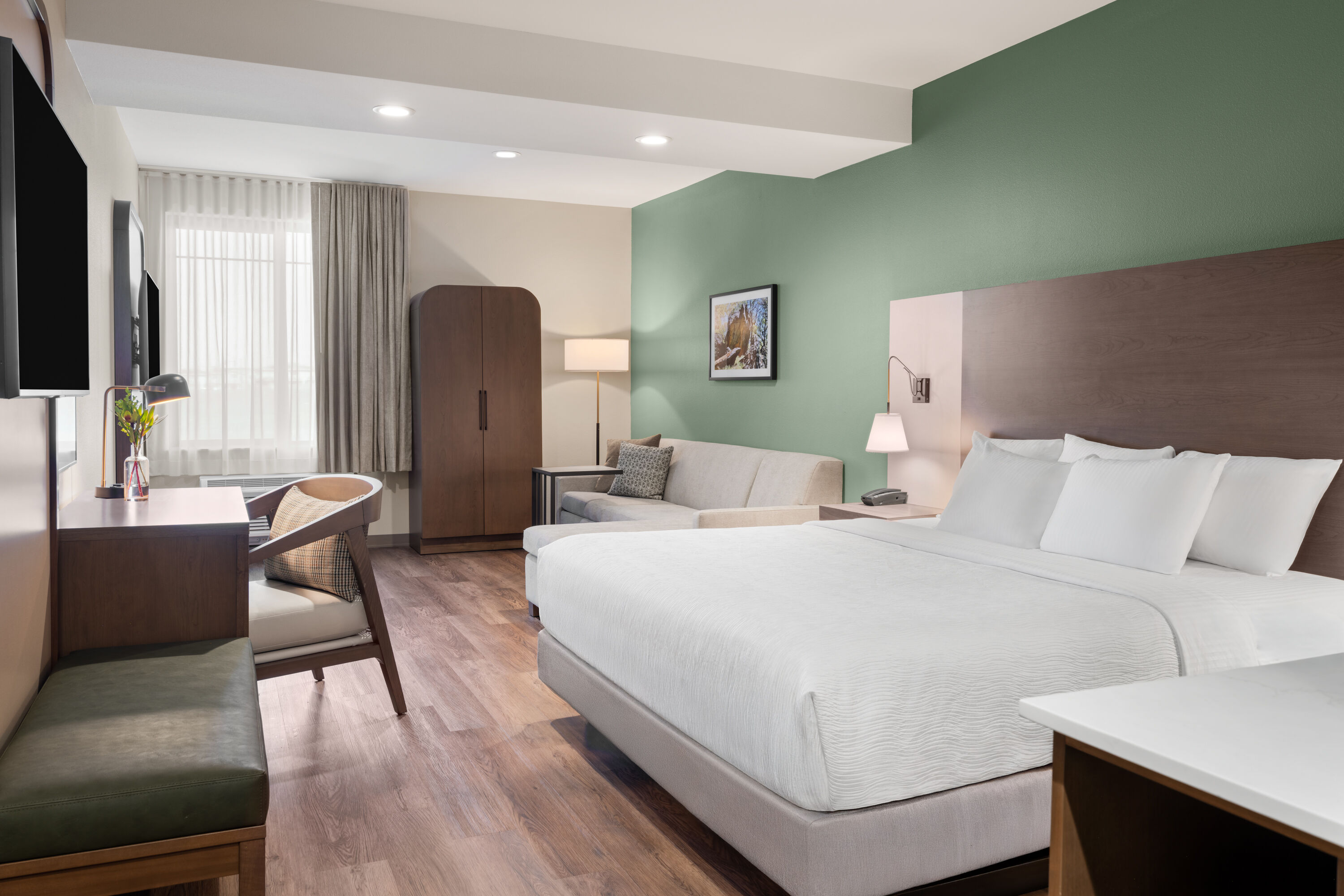 La Quinta Inn & Suites by Wyndham Lincoln suite in Lincoln, California