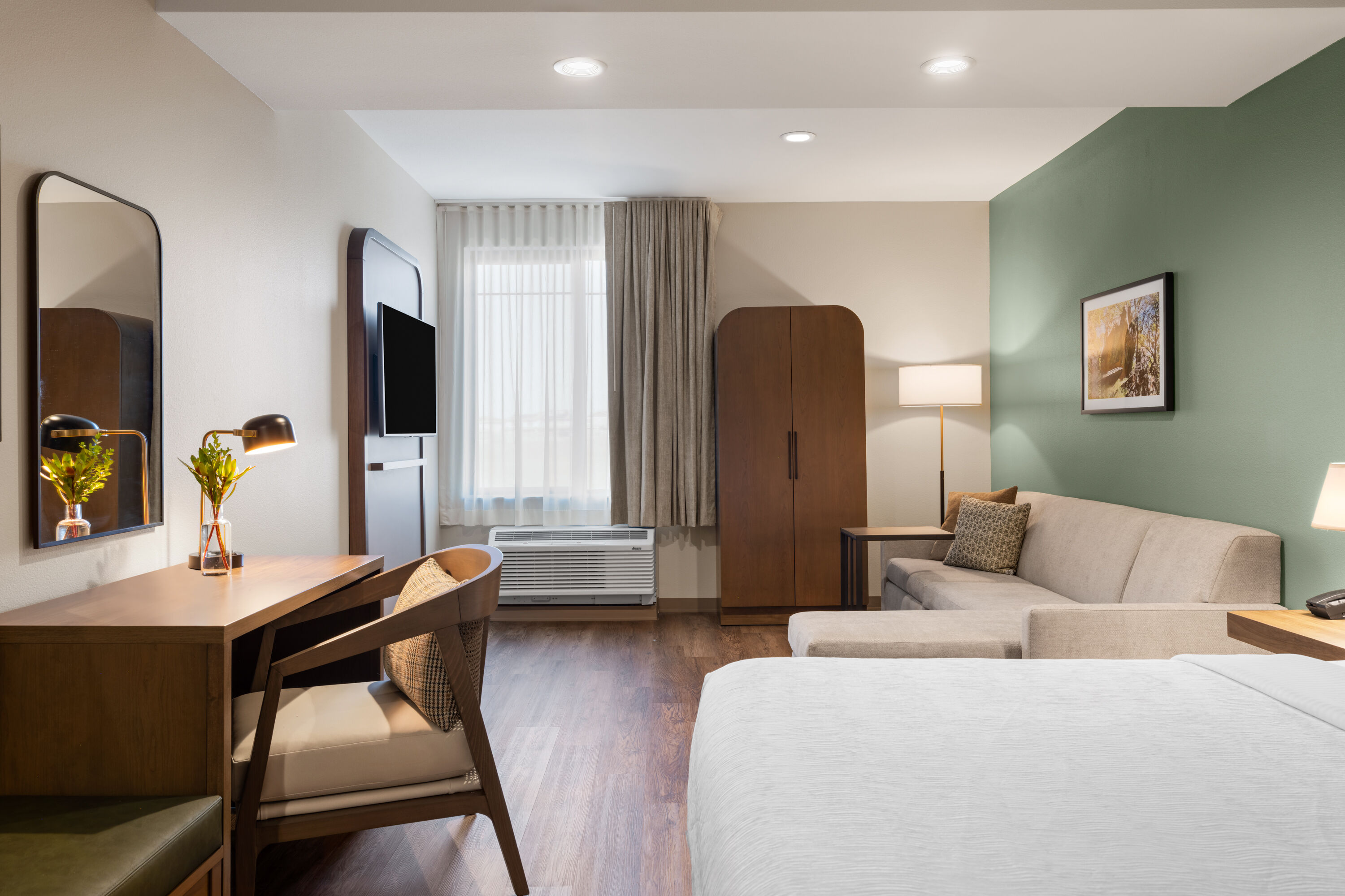 La Quinta Inn & Suites by Wyndham Lincoln suite in Lincoln, California