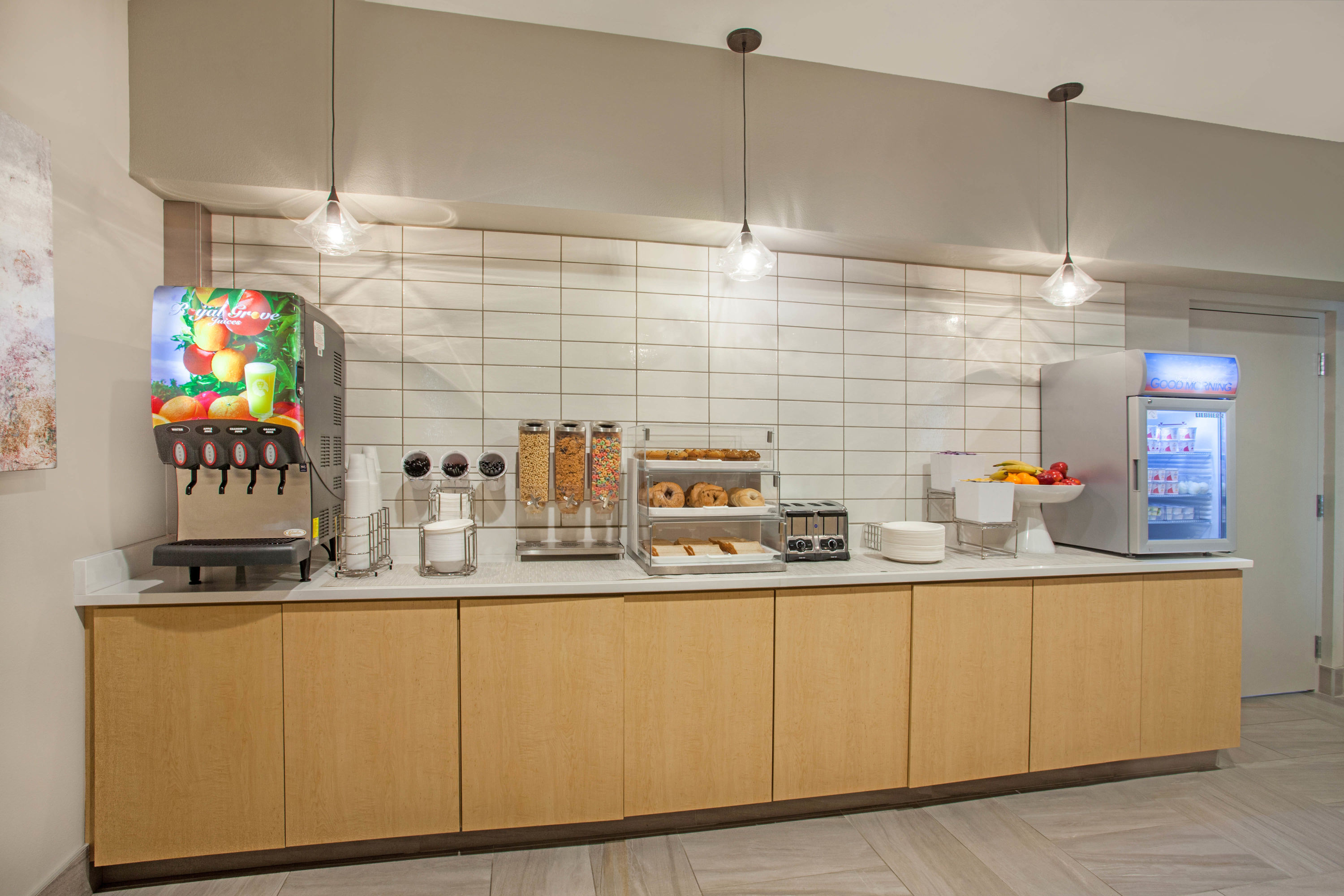 Free breakfast at La Quinta Inn & Suites by Wyndham Madera in Madera, California