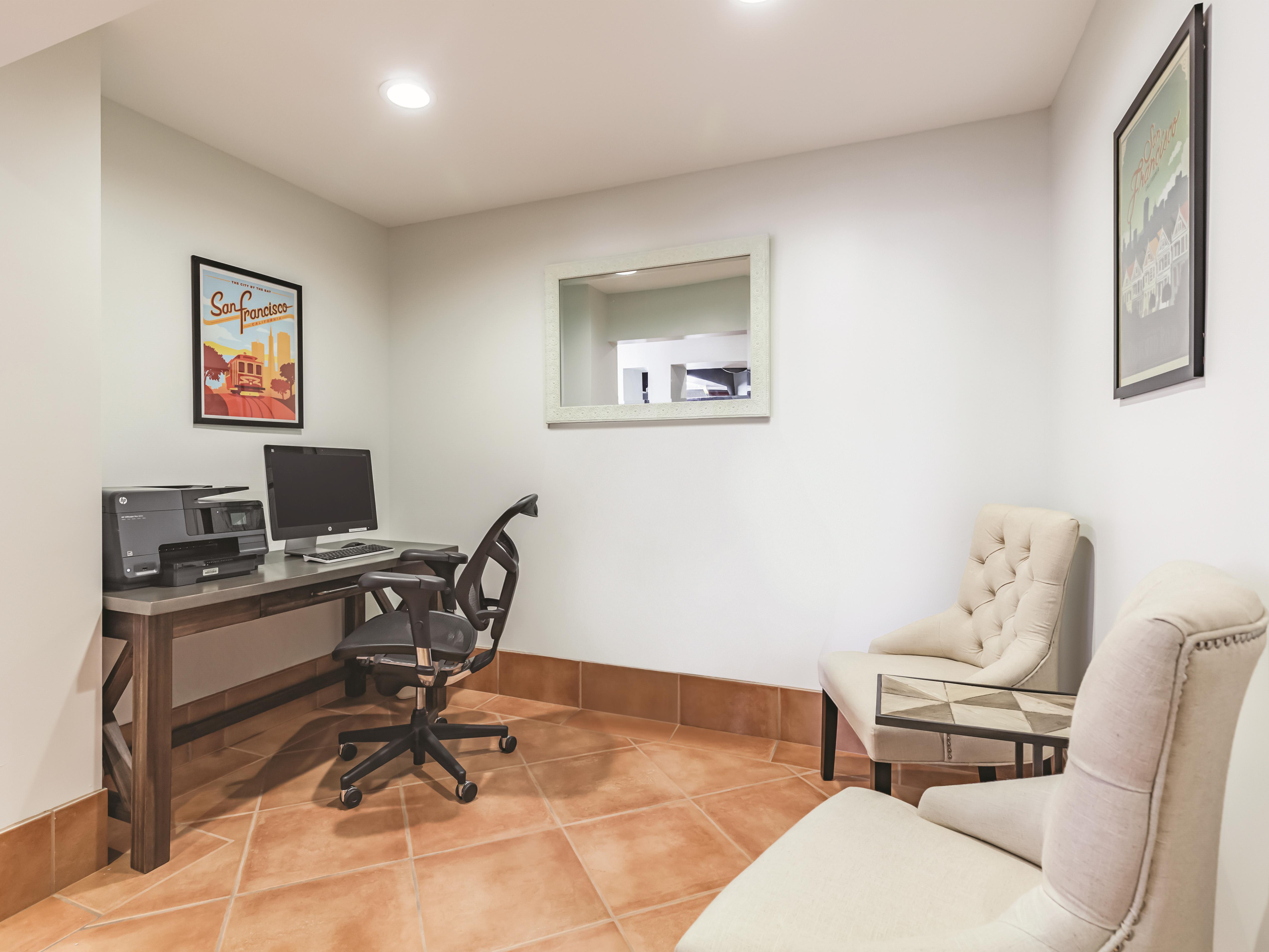 La Quinta Inn & Suites by Wyndham San Francisco Airport West business center in Millbrae, California