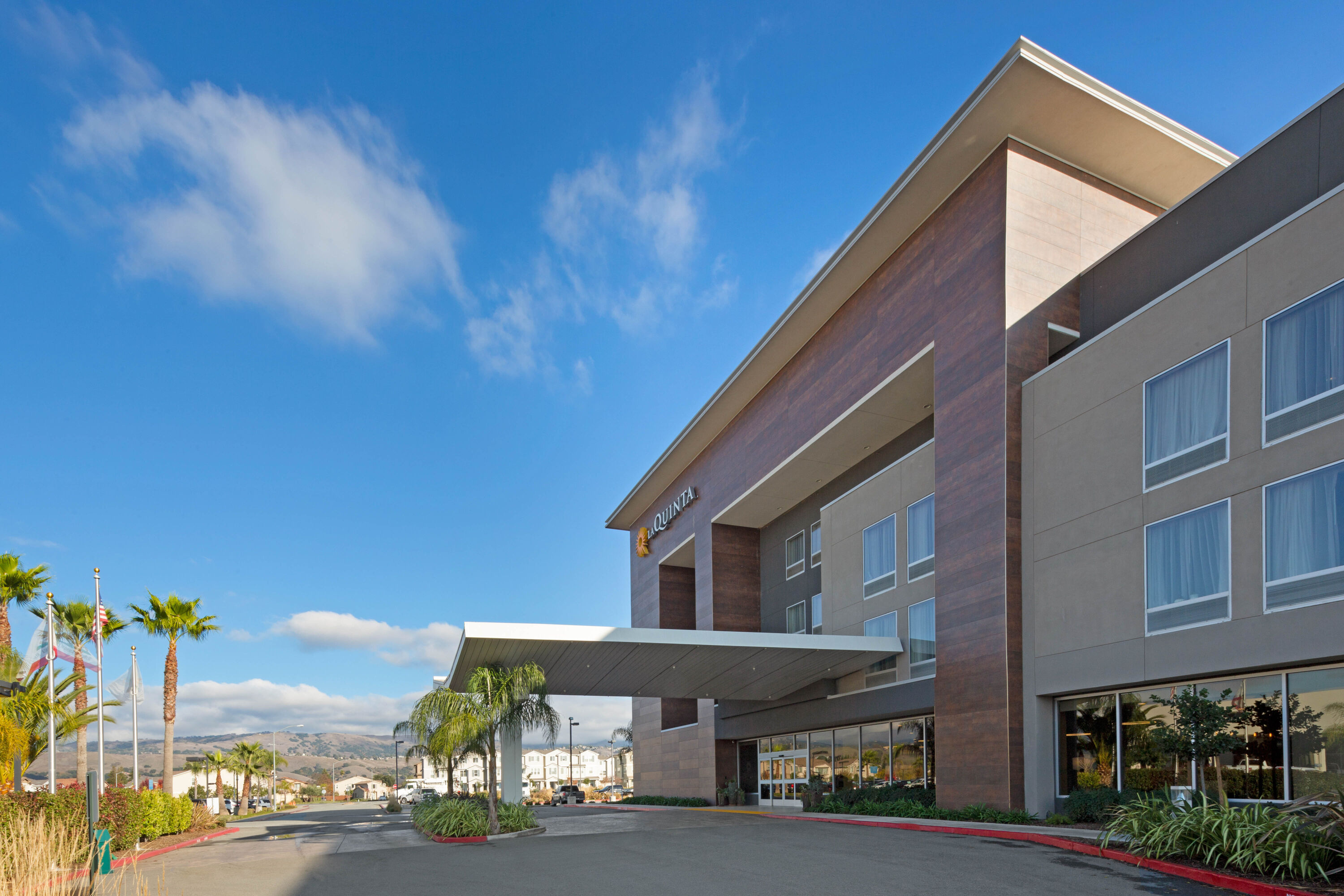 morgan hill ca hotels that accept pets