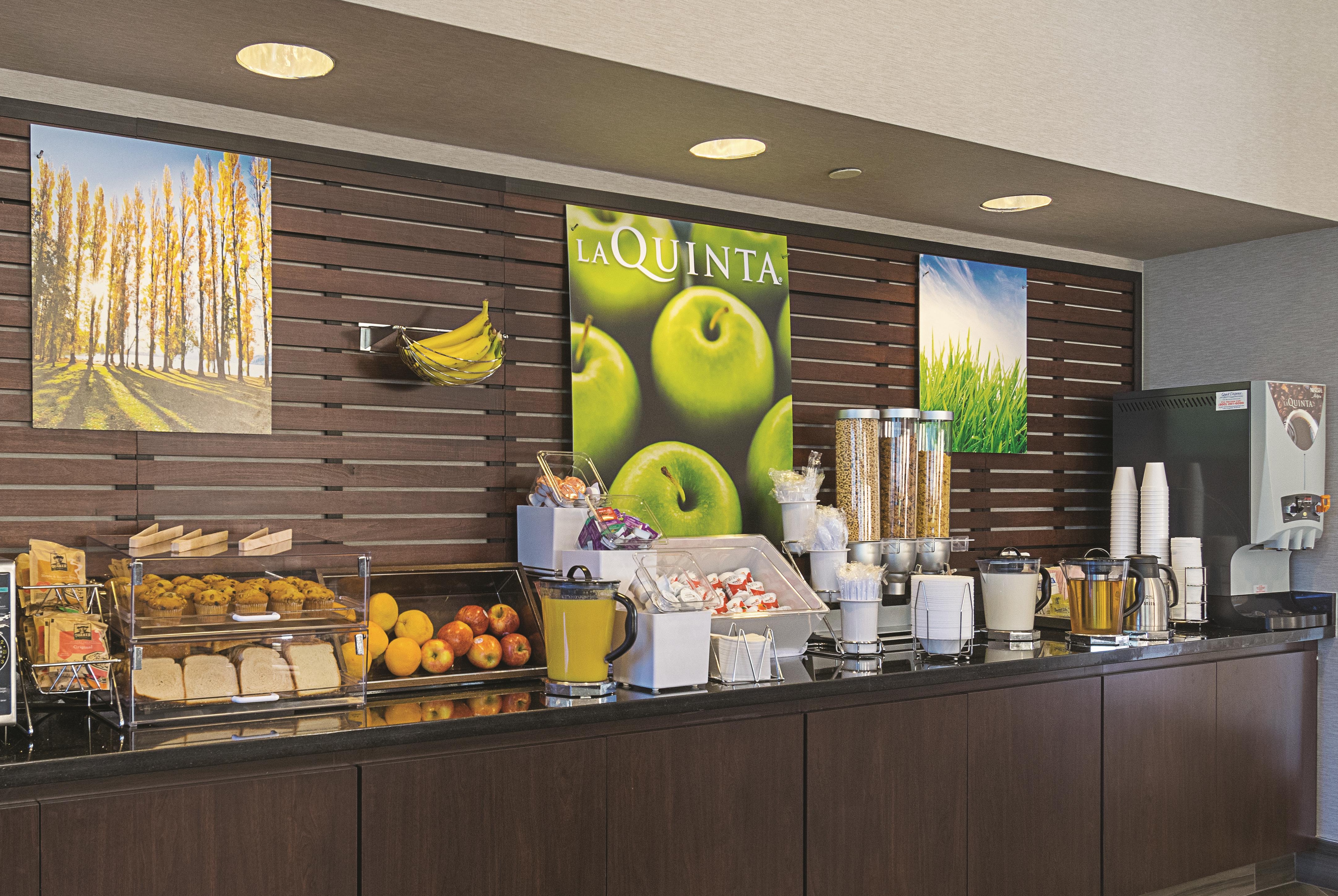 La Quinta Breakfast Hours: Start Your Day Energized!