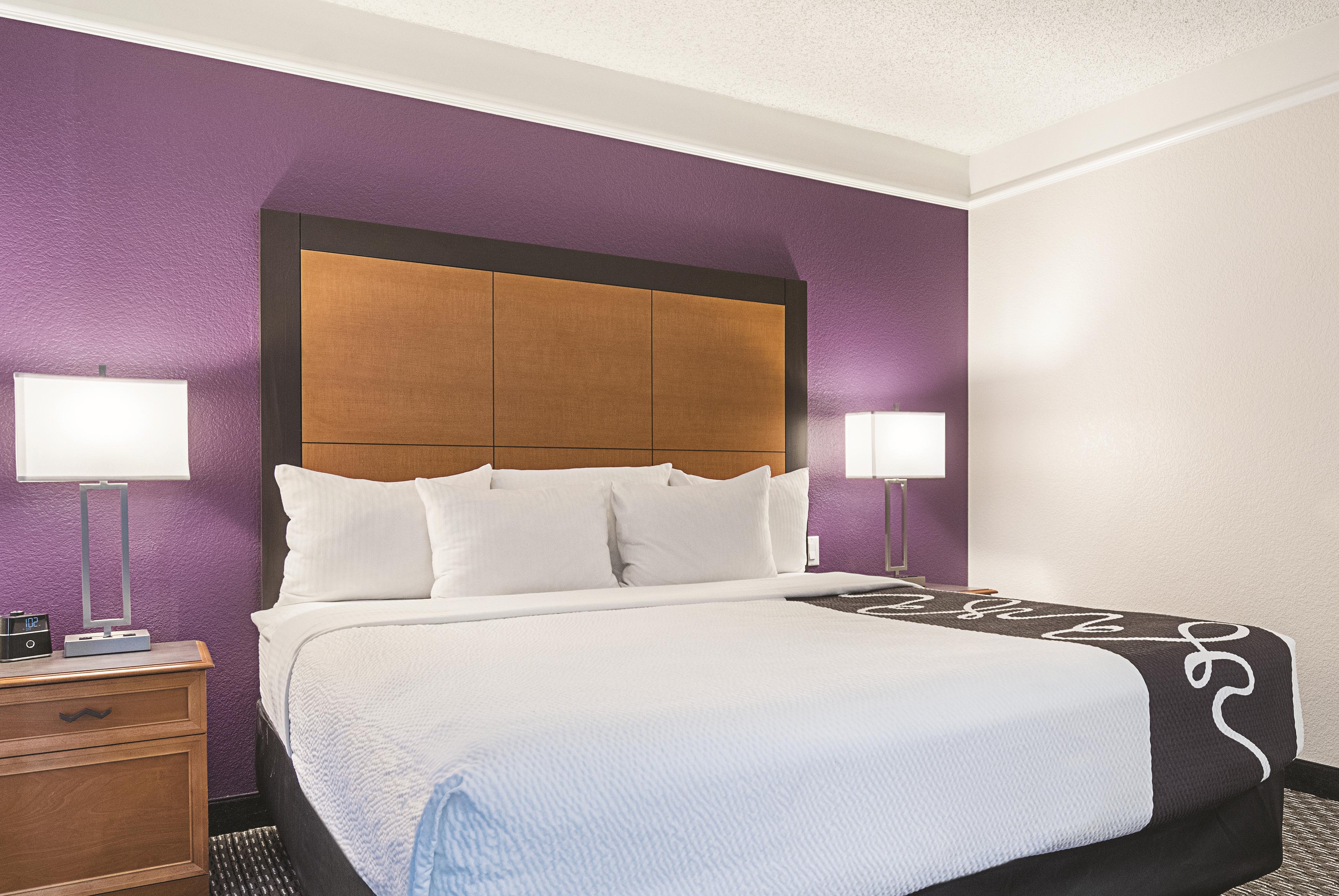 La Quinta Inn & Suites by Wyndham Ontario Airport suite in Ontario, California