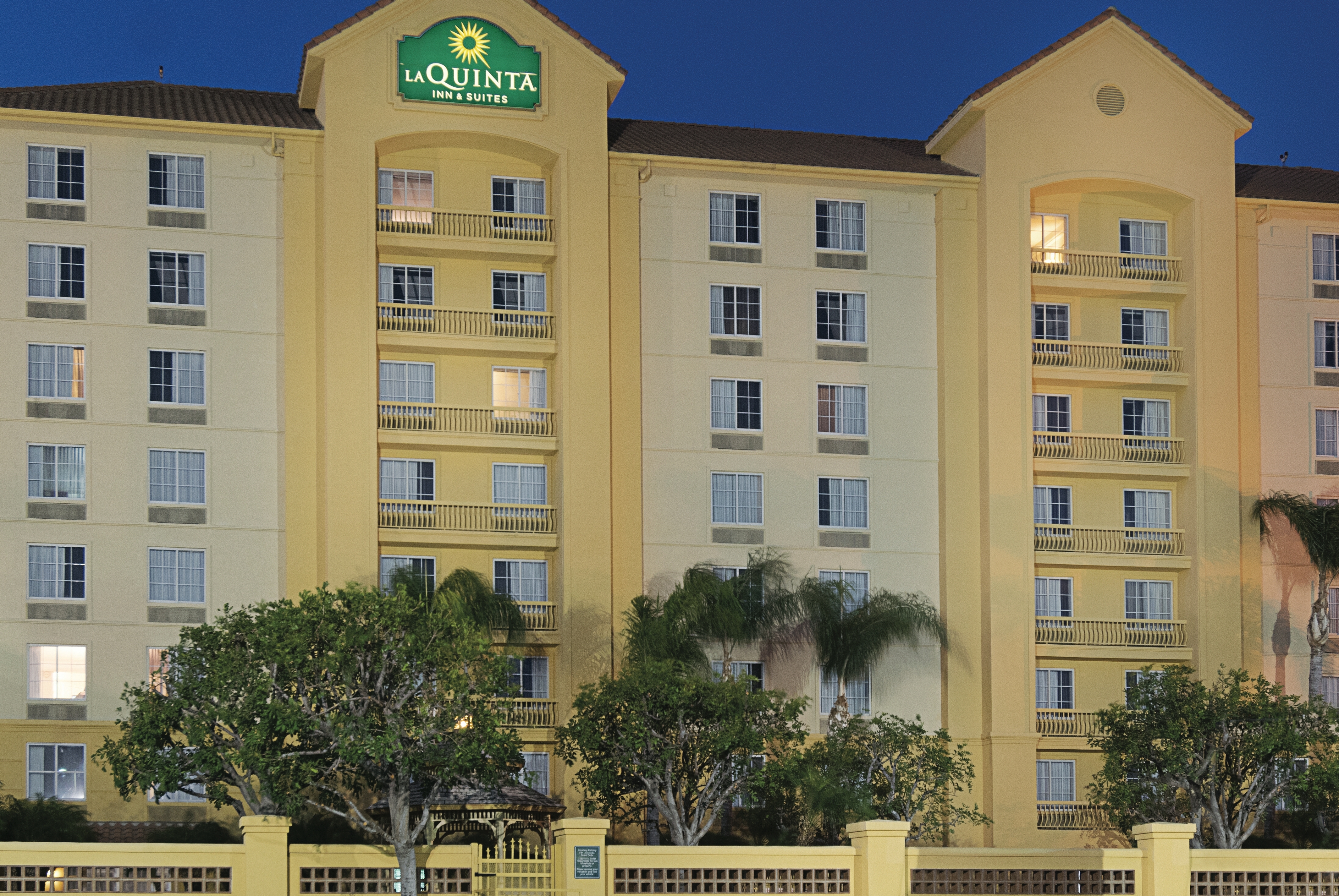 Exterior of La Quinta Inn & Suites by Wyndham Ontario Airport hotel in Ontario, California
