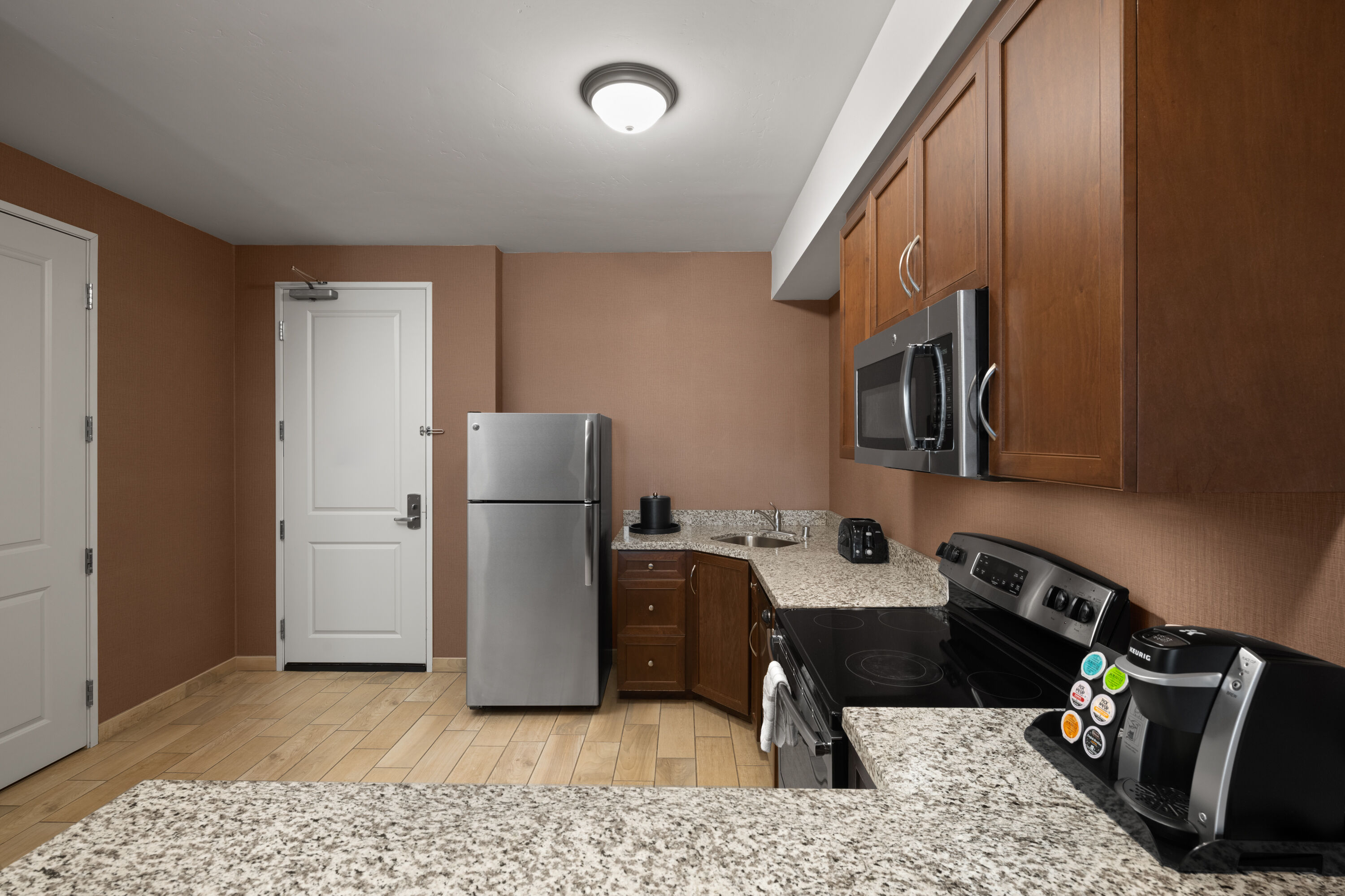 Guest room at the La Quinta Inn & Suites by Wyndham Paso Robles in Paso Robles, California