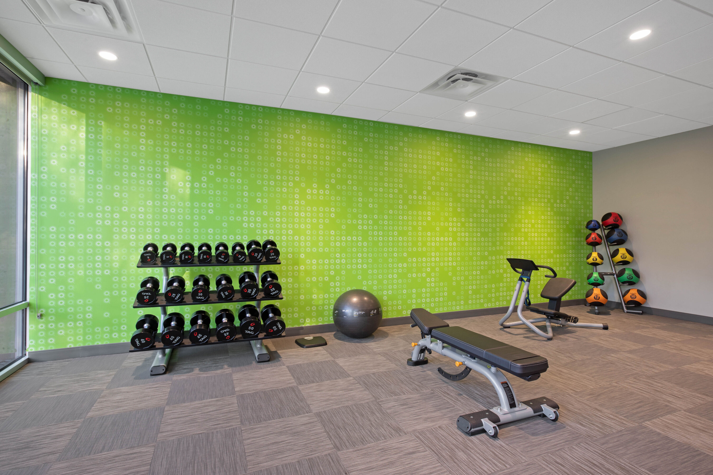 Fitness room at La Quinta Inn & Suites by Wyndham Rancho Cordova Sacramento in Rancho Cordova, California